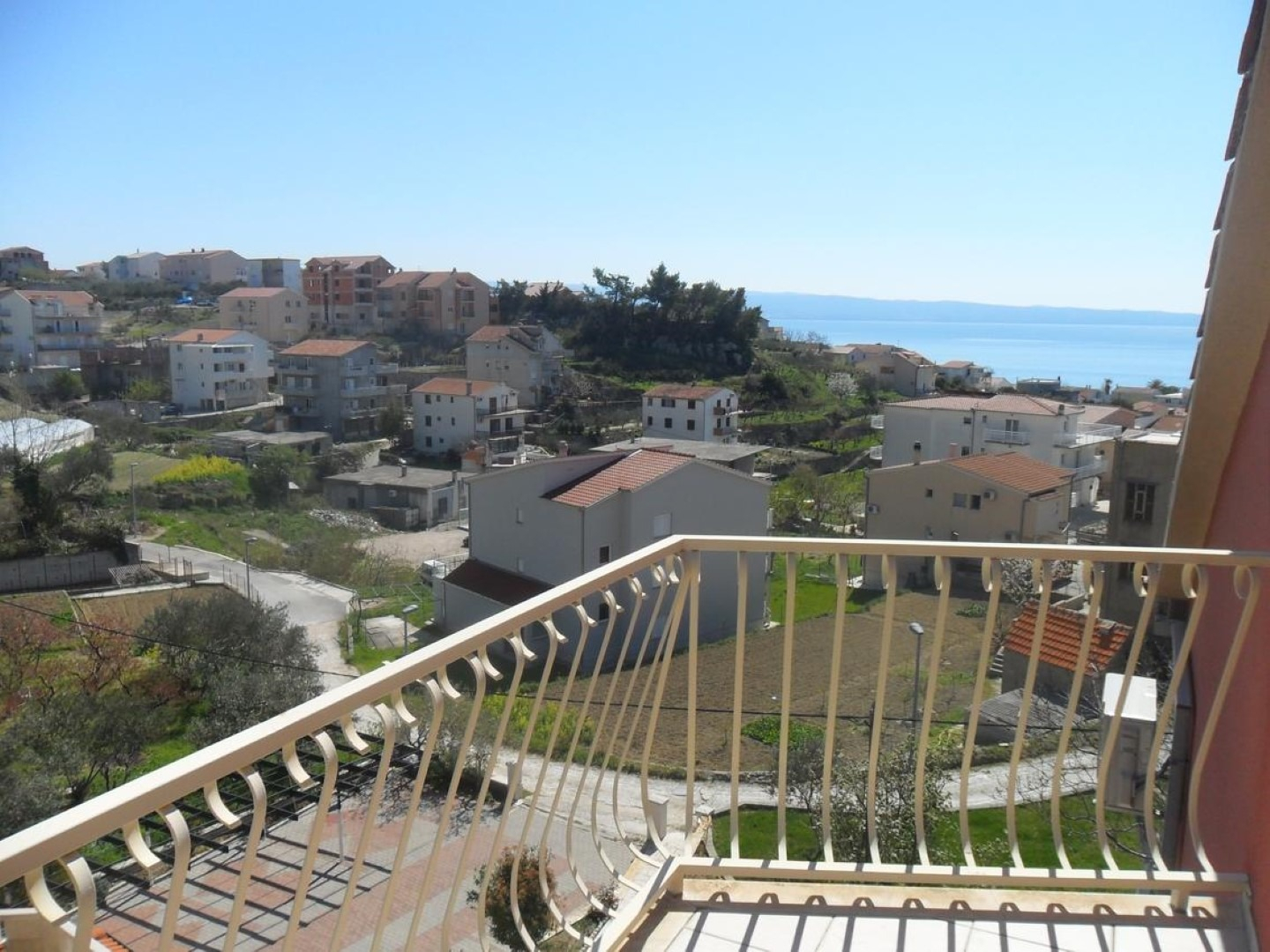 Apartment Vini- beautiful garden and terrase A4 Podstrana, Riviera Split