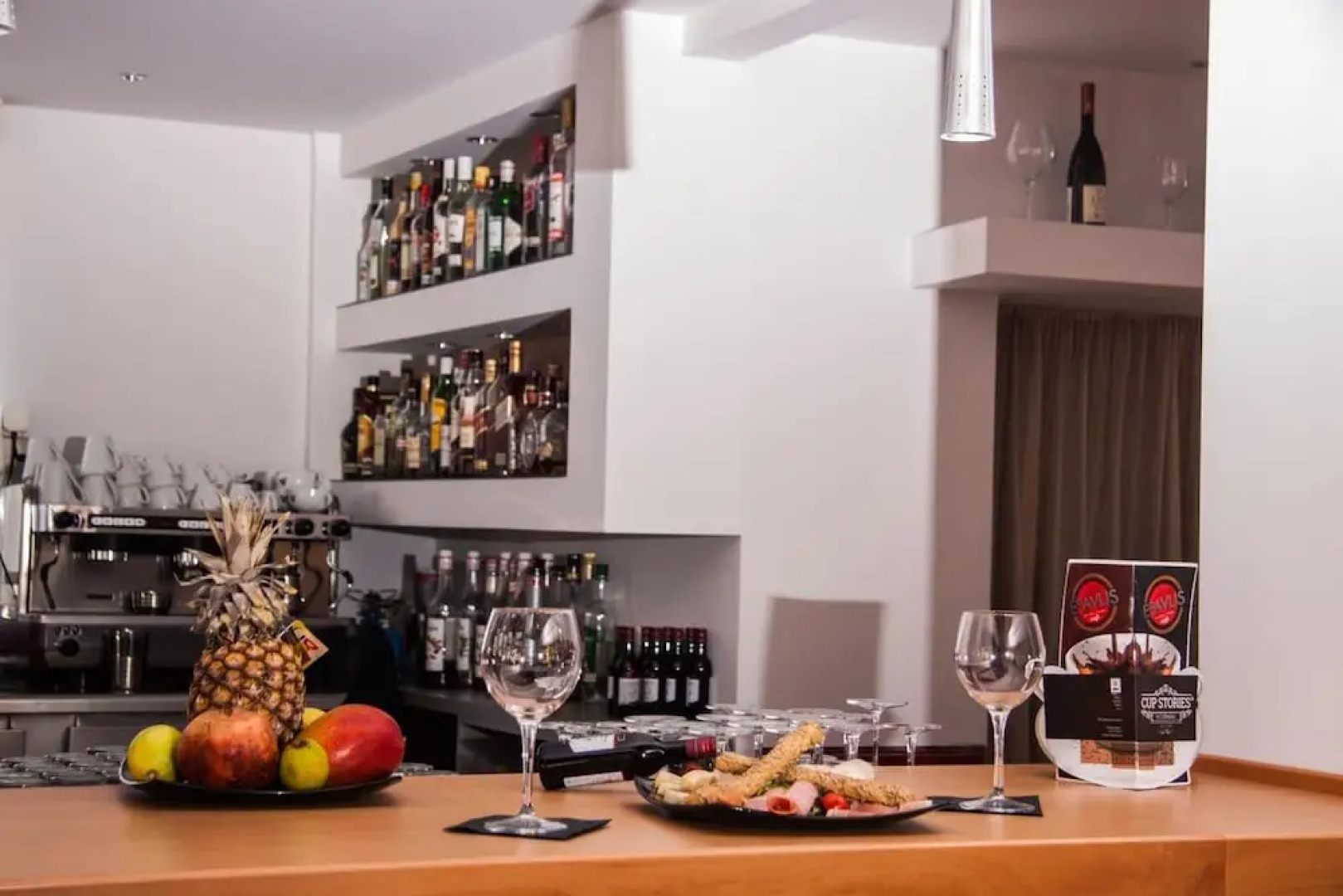 Marika's Aparts & Studios