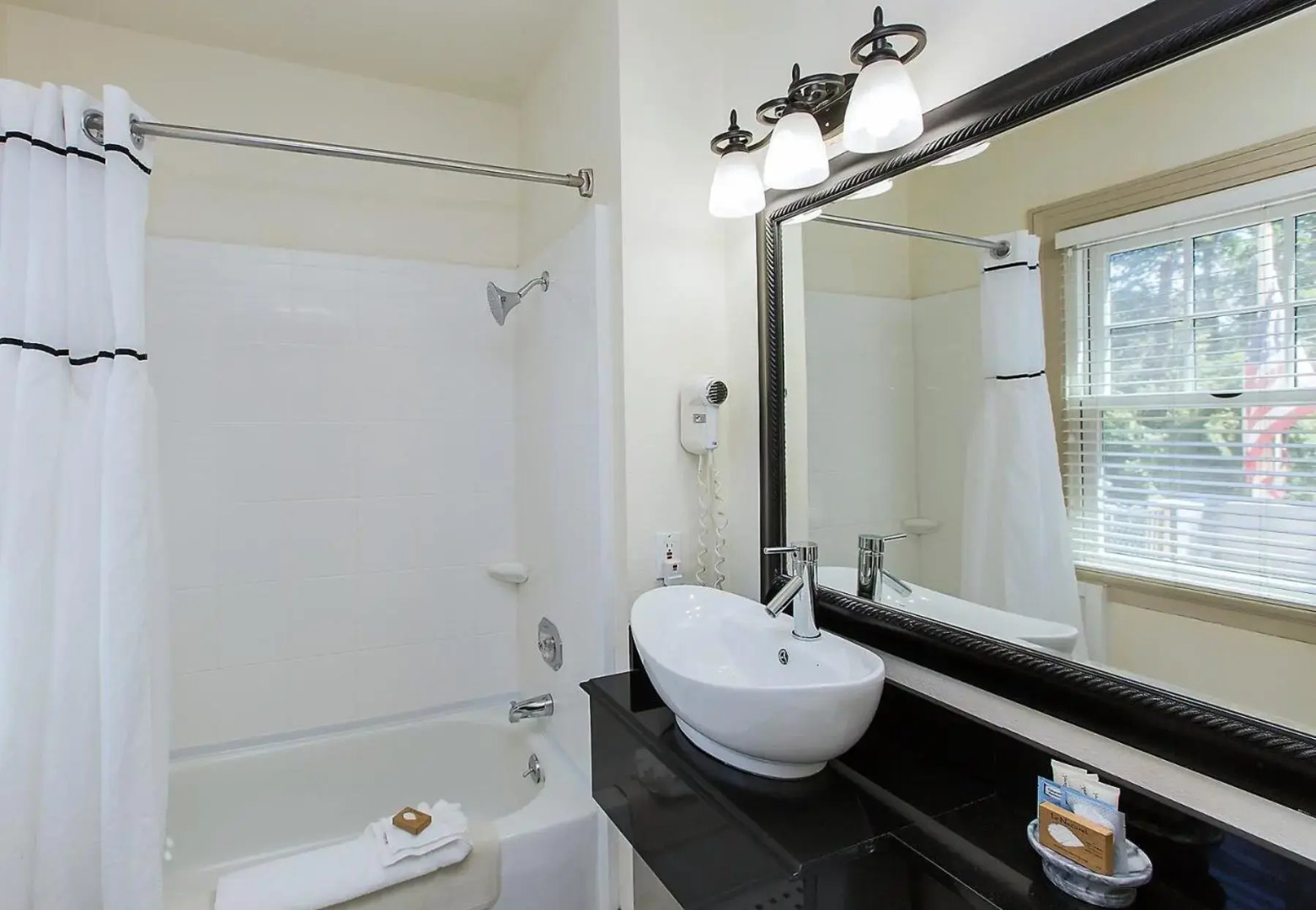 Columbia Gorge Hotel and Spa