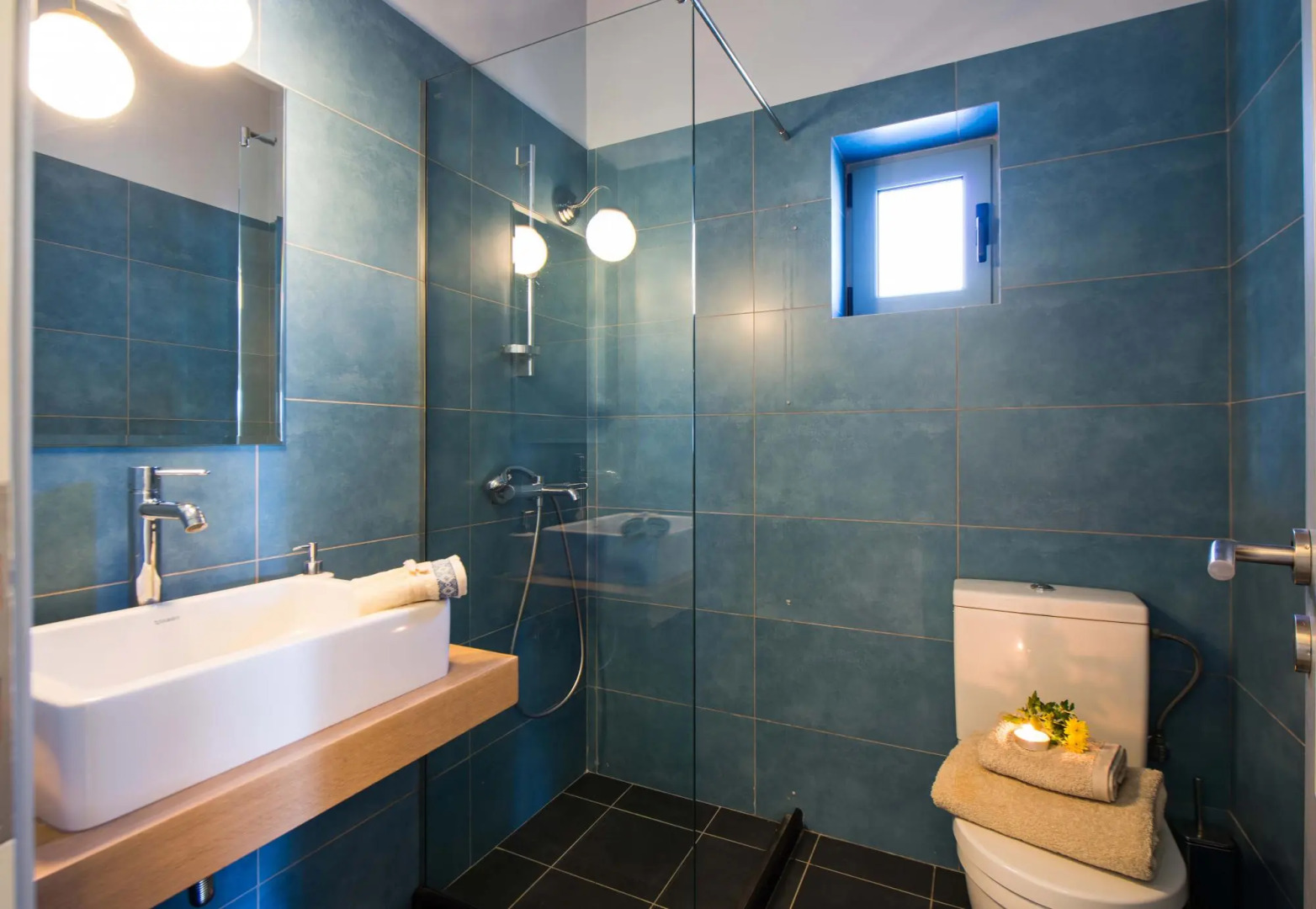 VILLA SERENIS | mountain & sea @ 1,5hr from Athens