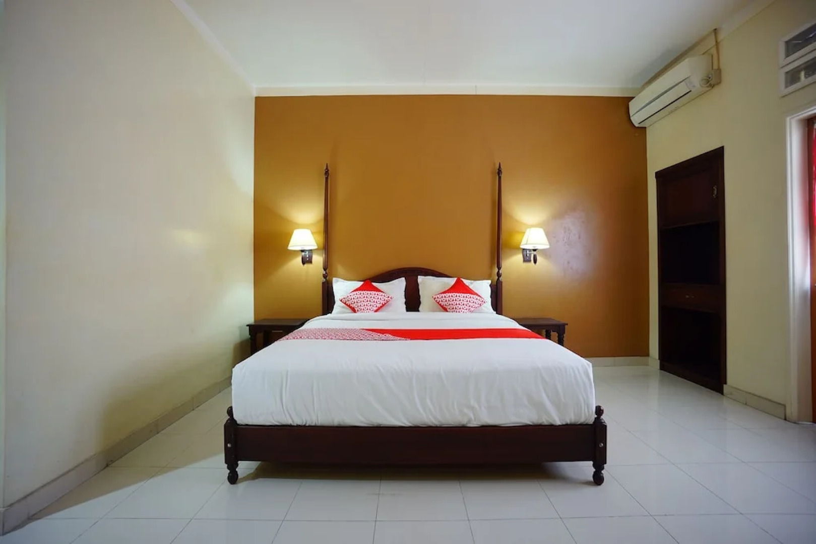 Bastiana Residence by OYO Rooms