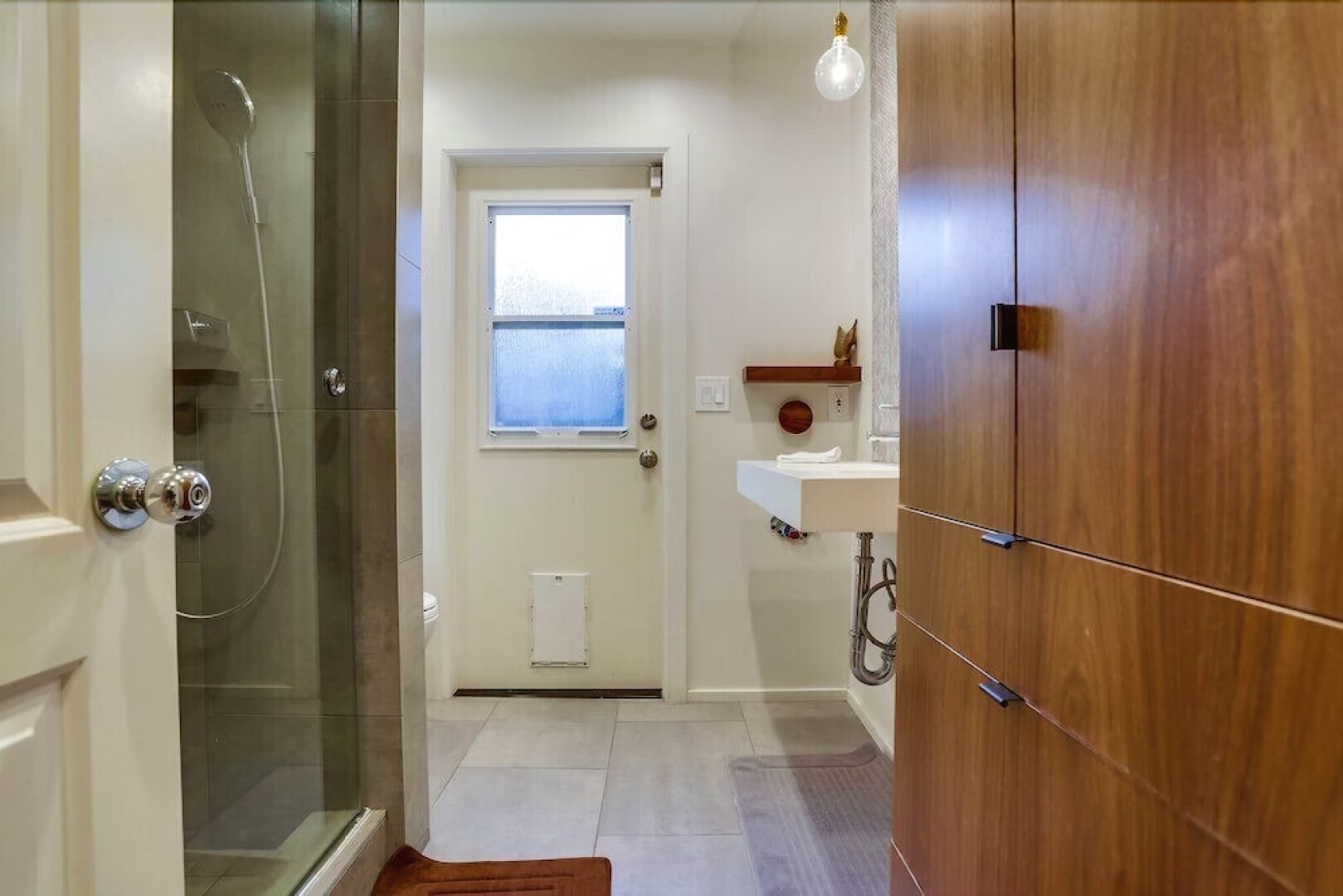 Grandview 3 Bedrooms 2.5 Bathrooms Home