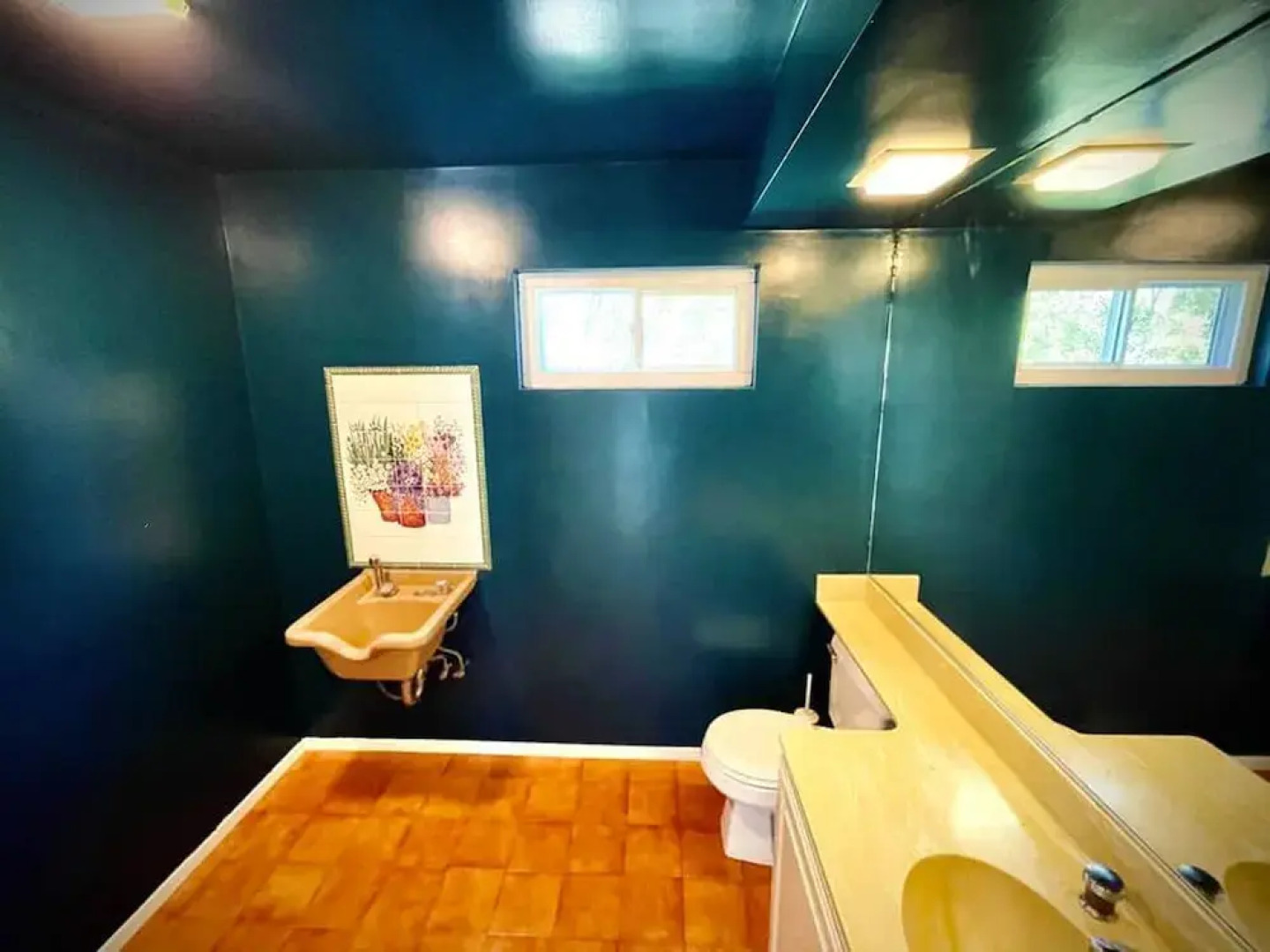 Pacific Dreams at Woodland Hills Distinguished 8 Br 6 5 BA Residence With Pool and Spa Sleeps 16