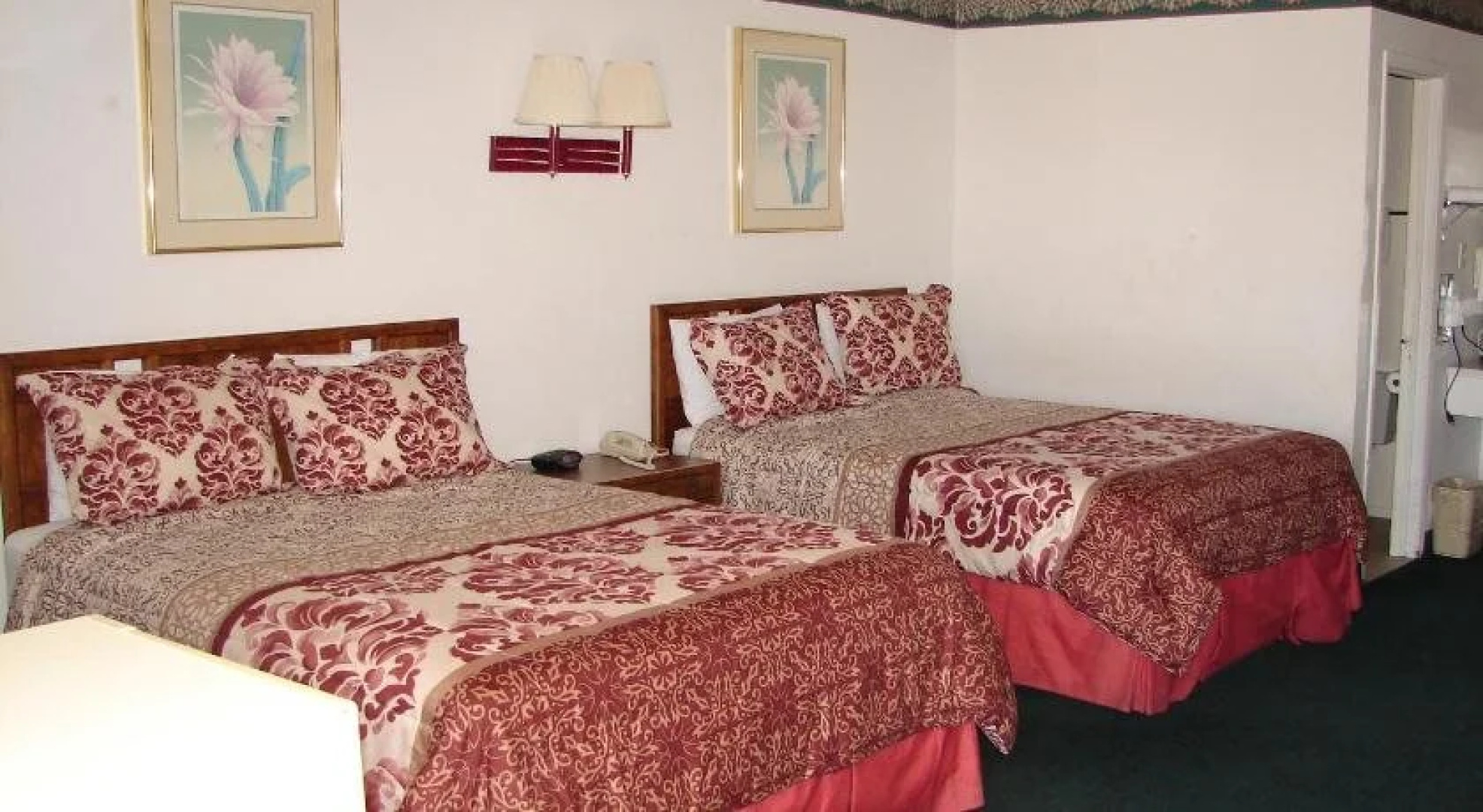 Gate One Inn