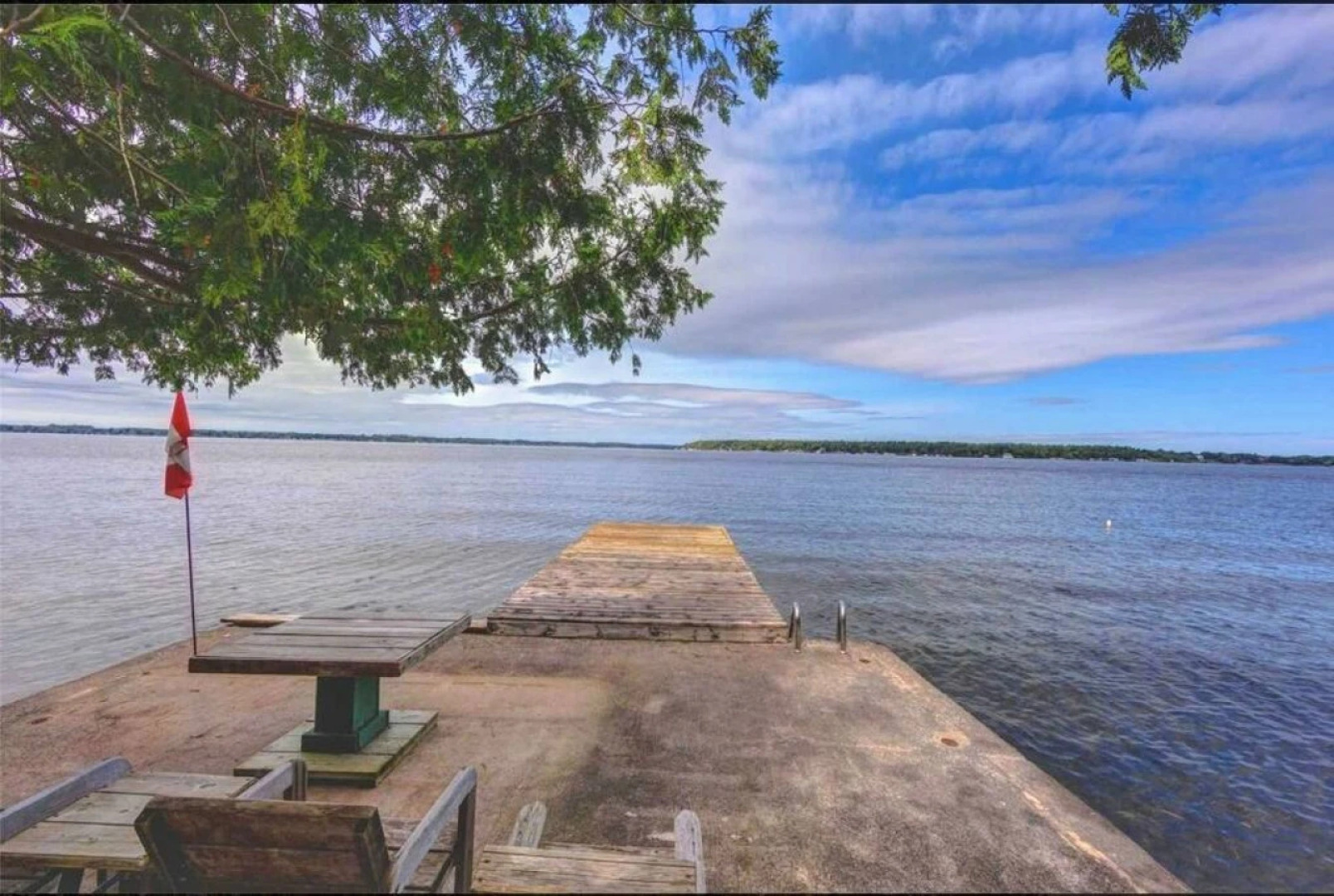 Rustic Pines Waterfront Cottage Clear Water
