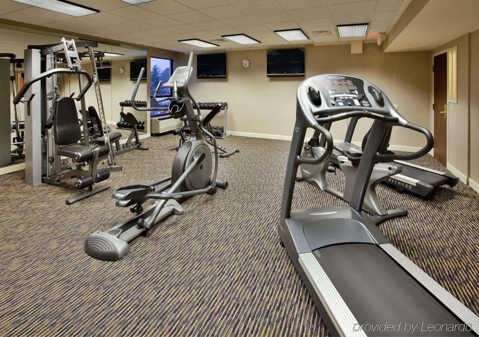 DoubleTree by Hilton St. Louis Airport