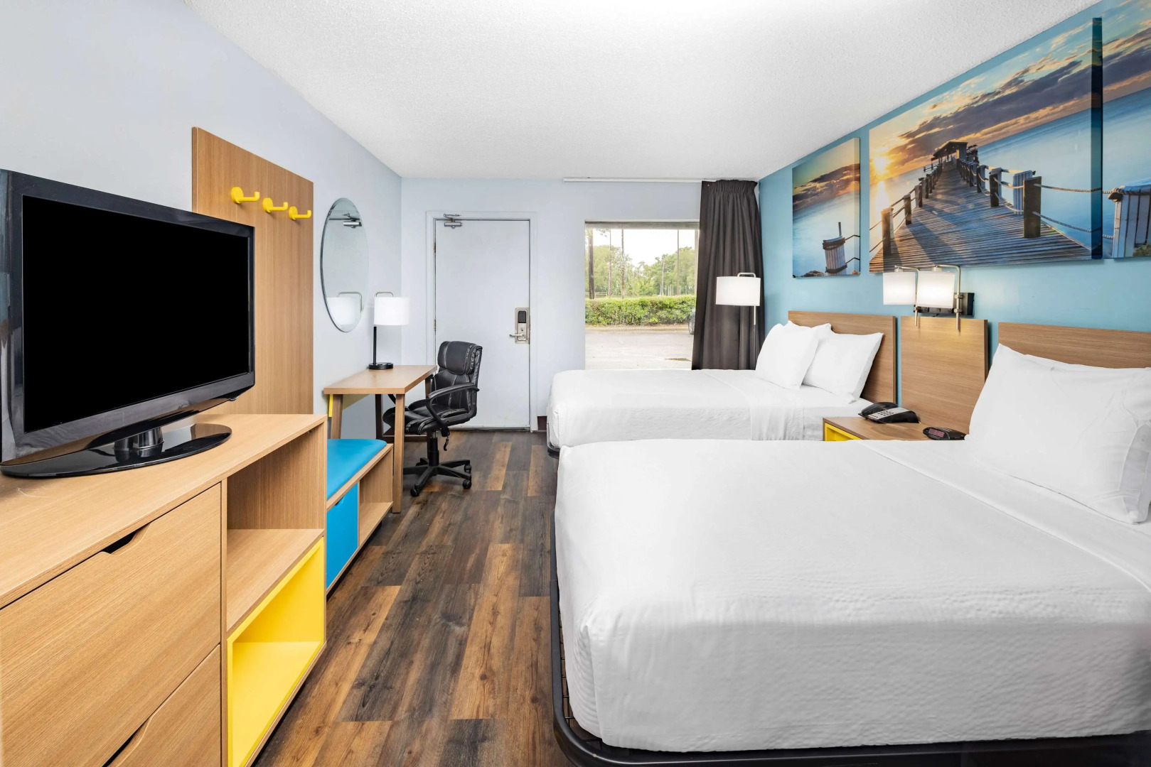 Days Inn by Wyndham Pensacola I-10