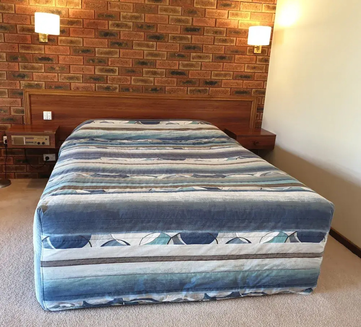 Finley Palm Motor Inn