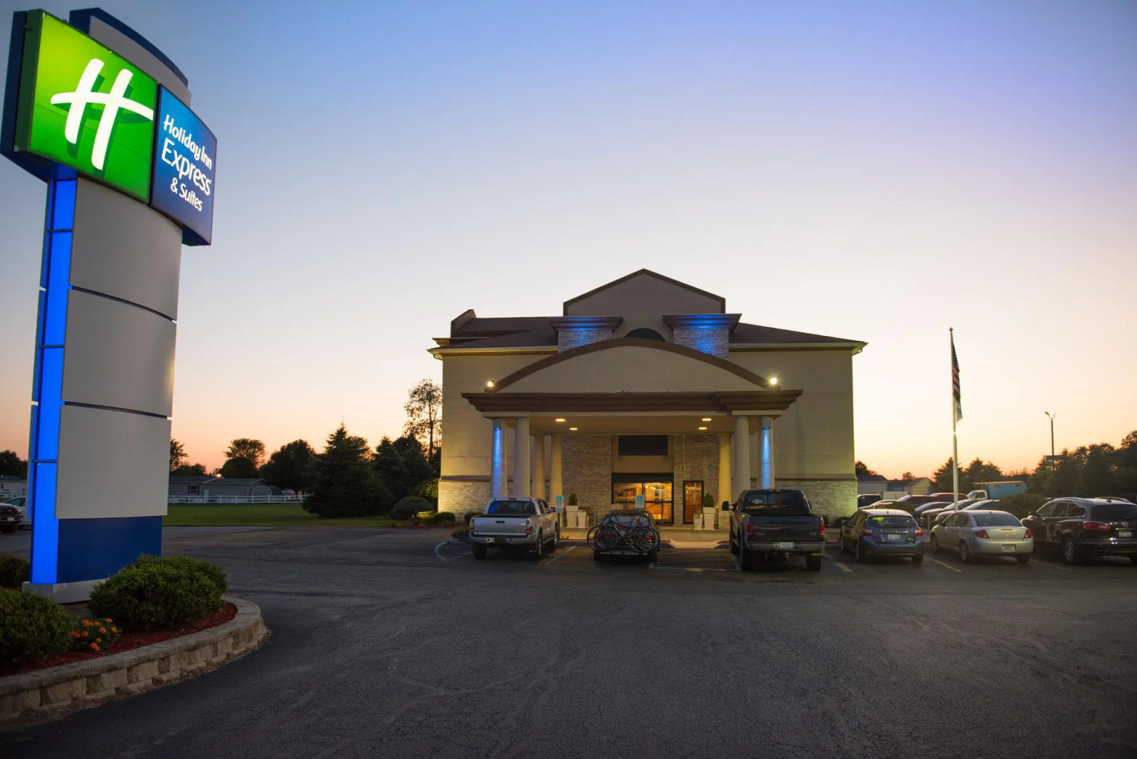 Holiday Inn Express & Suites Wauseon by IHG