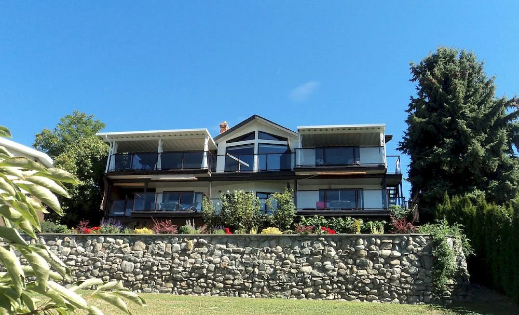 Paradise Cove Guest House