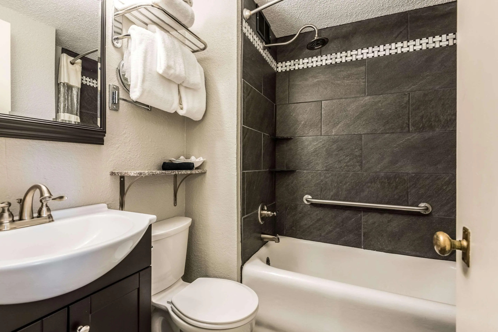 Hotel Bothwell Sedalia Central District, an Ascend Collection Hotel