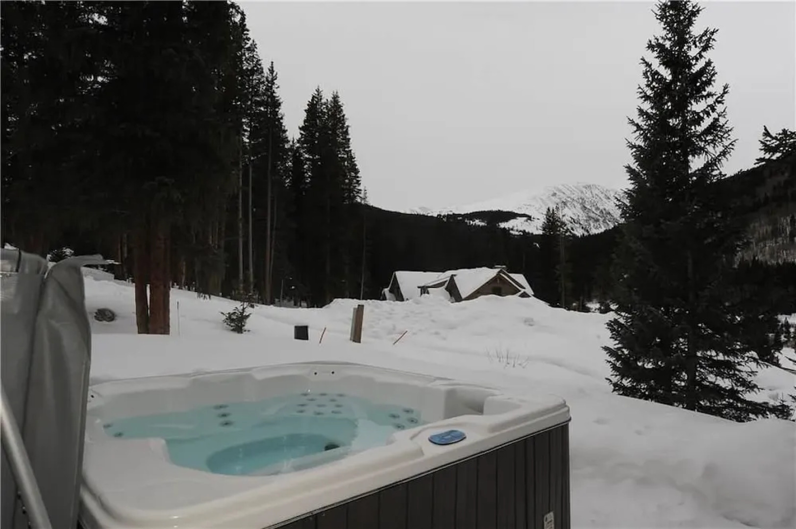 Moose Meadow Retreat Private Home with Hot Tub