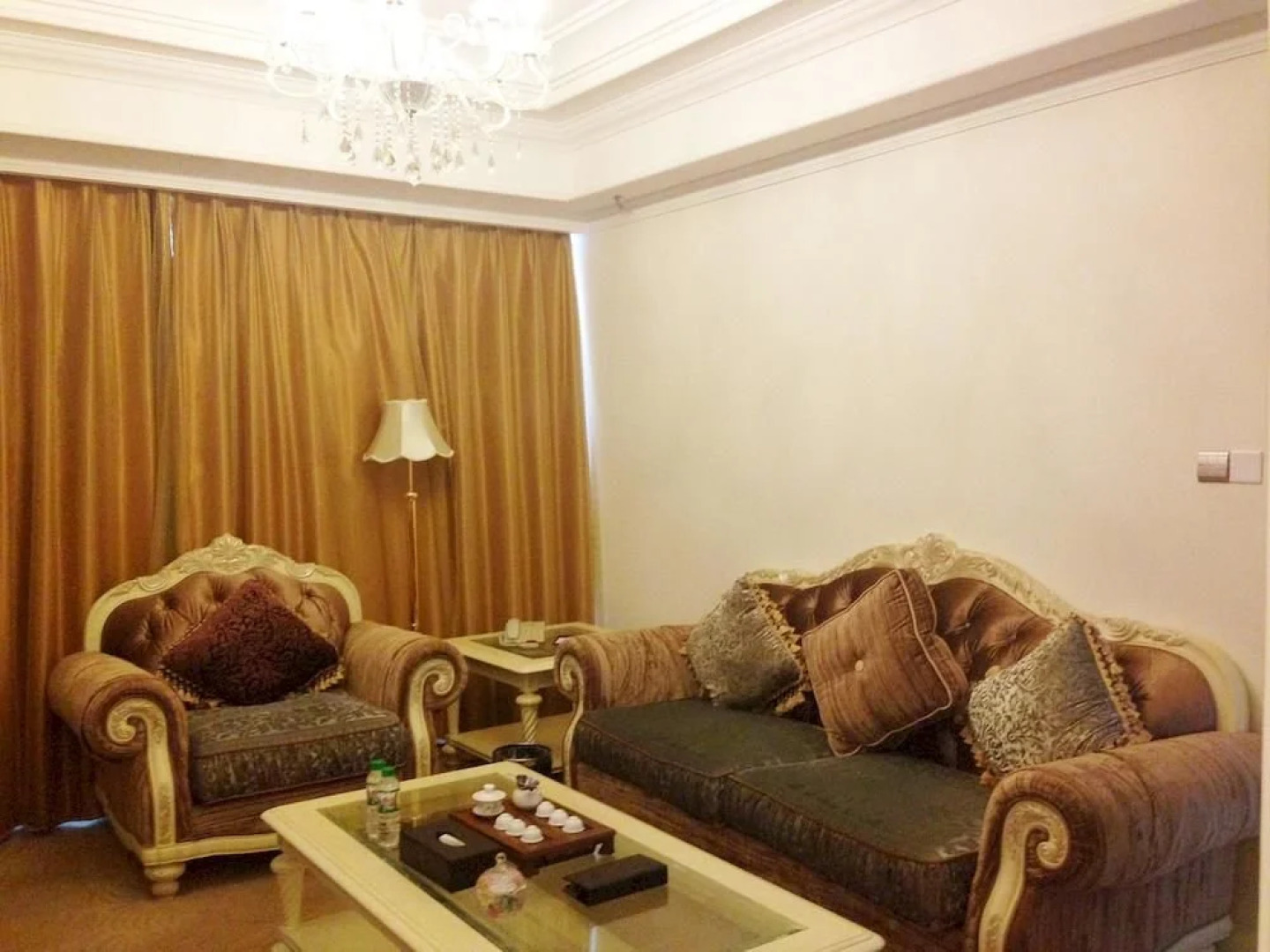 Golden Plaza International Hotel