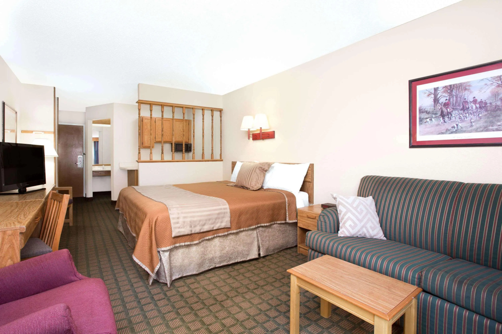 Travelodge by Wyndham Perry National Fairgrounds Area I-75