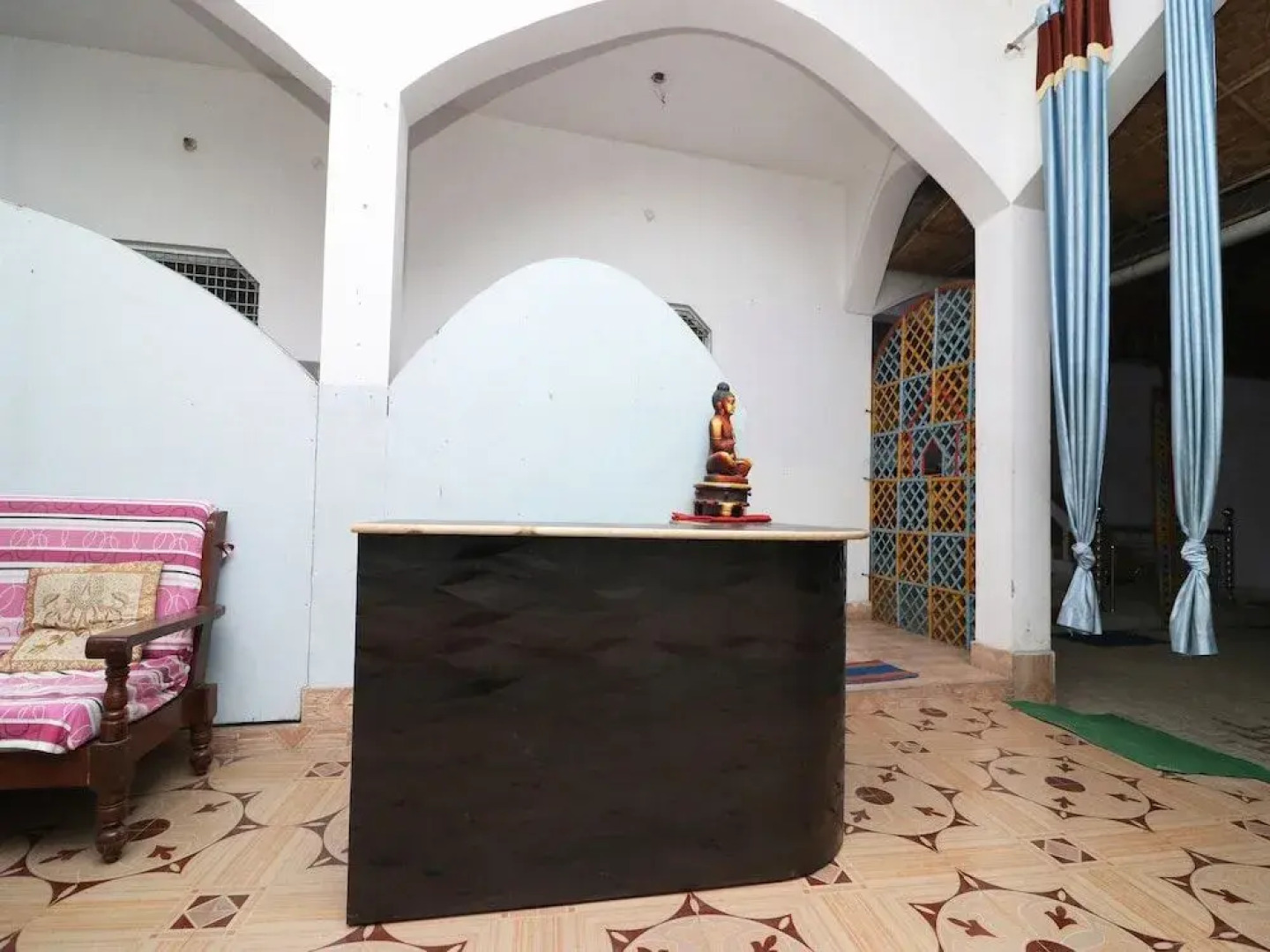 OYO 24823 Amrit Guest House