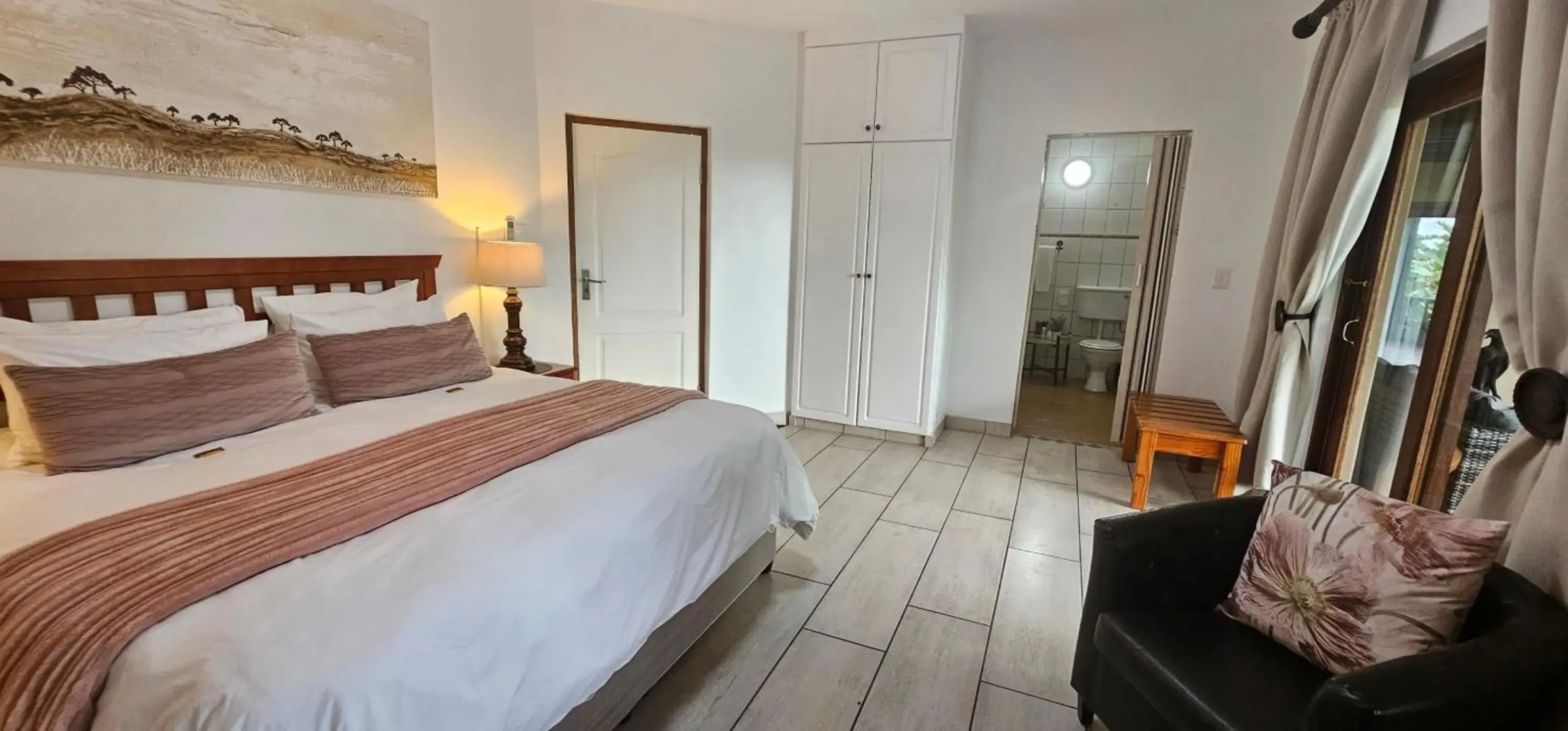 Ndiza Lodge & Cabanas