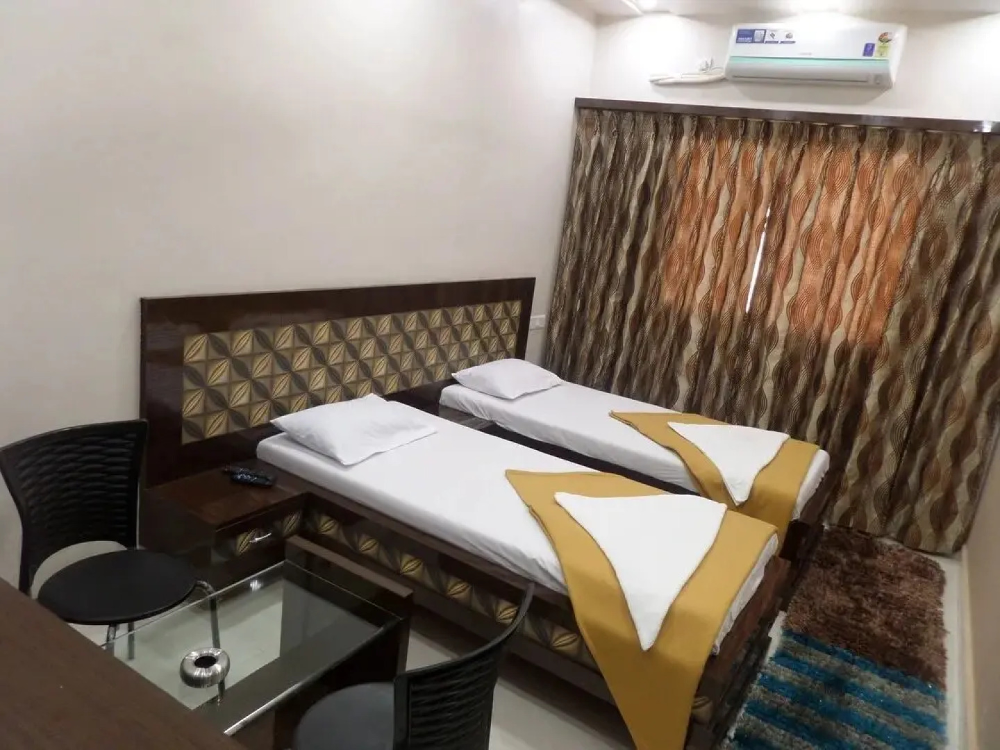 Hotel Gandharv Garden