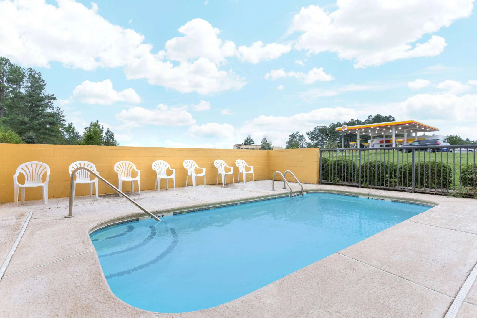 Super 8 by Wyndham, Orangeburg