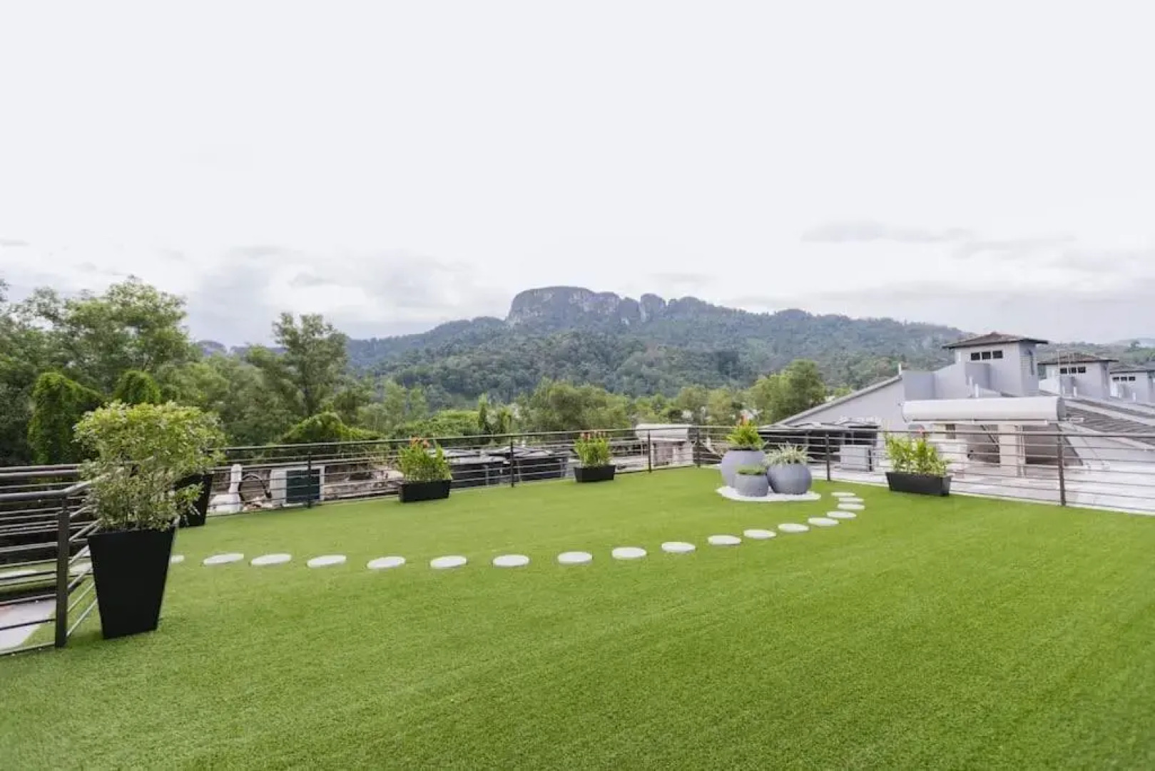 Luxury House near KL City for Vacation and Retreat