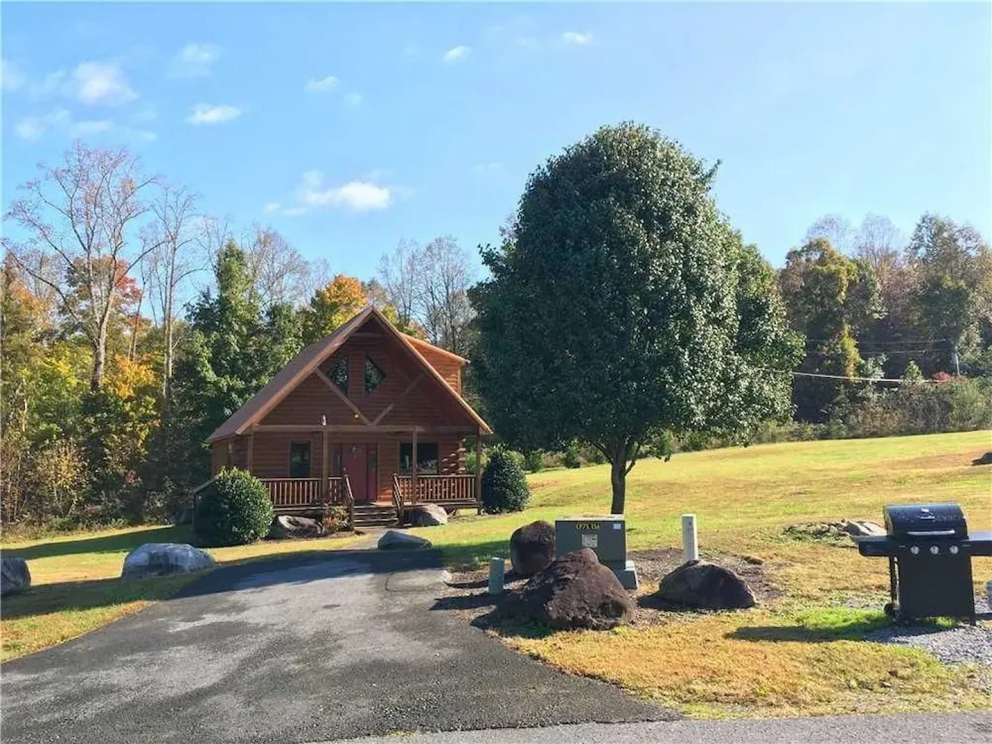 Easy As Pie - Three Bedroom Cabin
