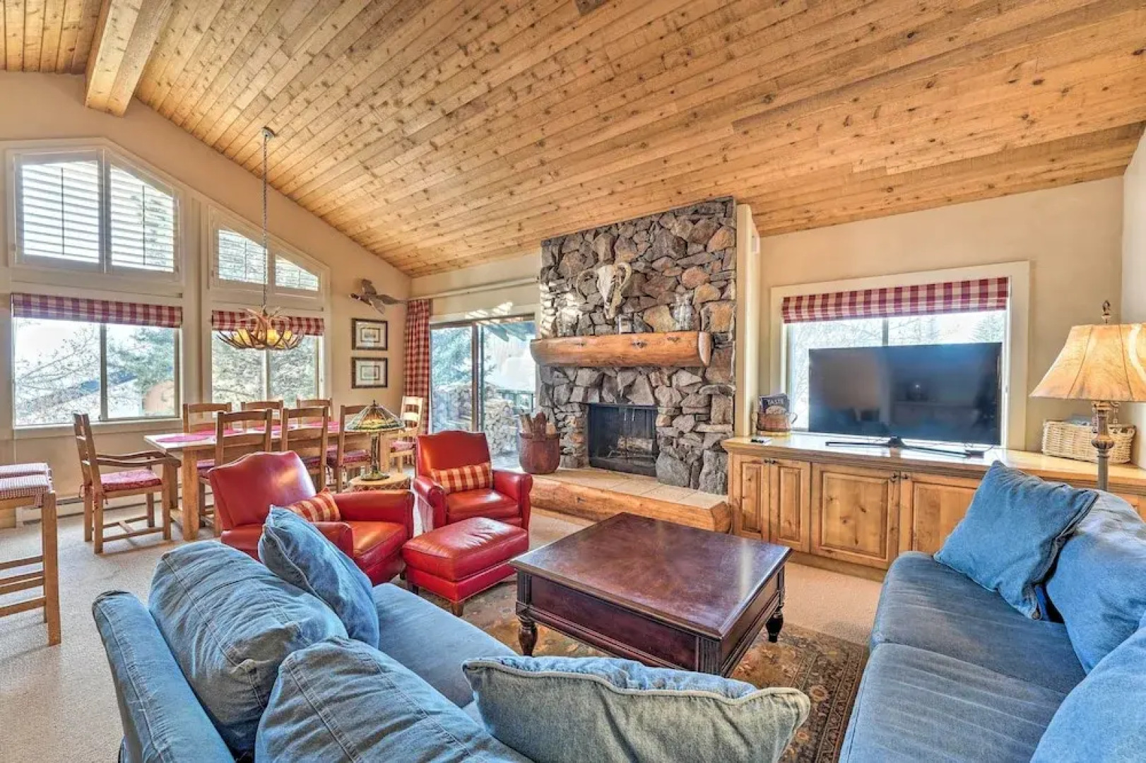 Sun Valley Resort Getaway < 2 Mi to Ski Lifts