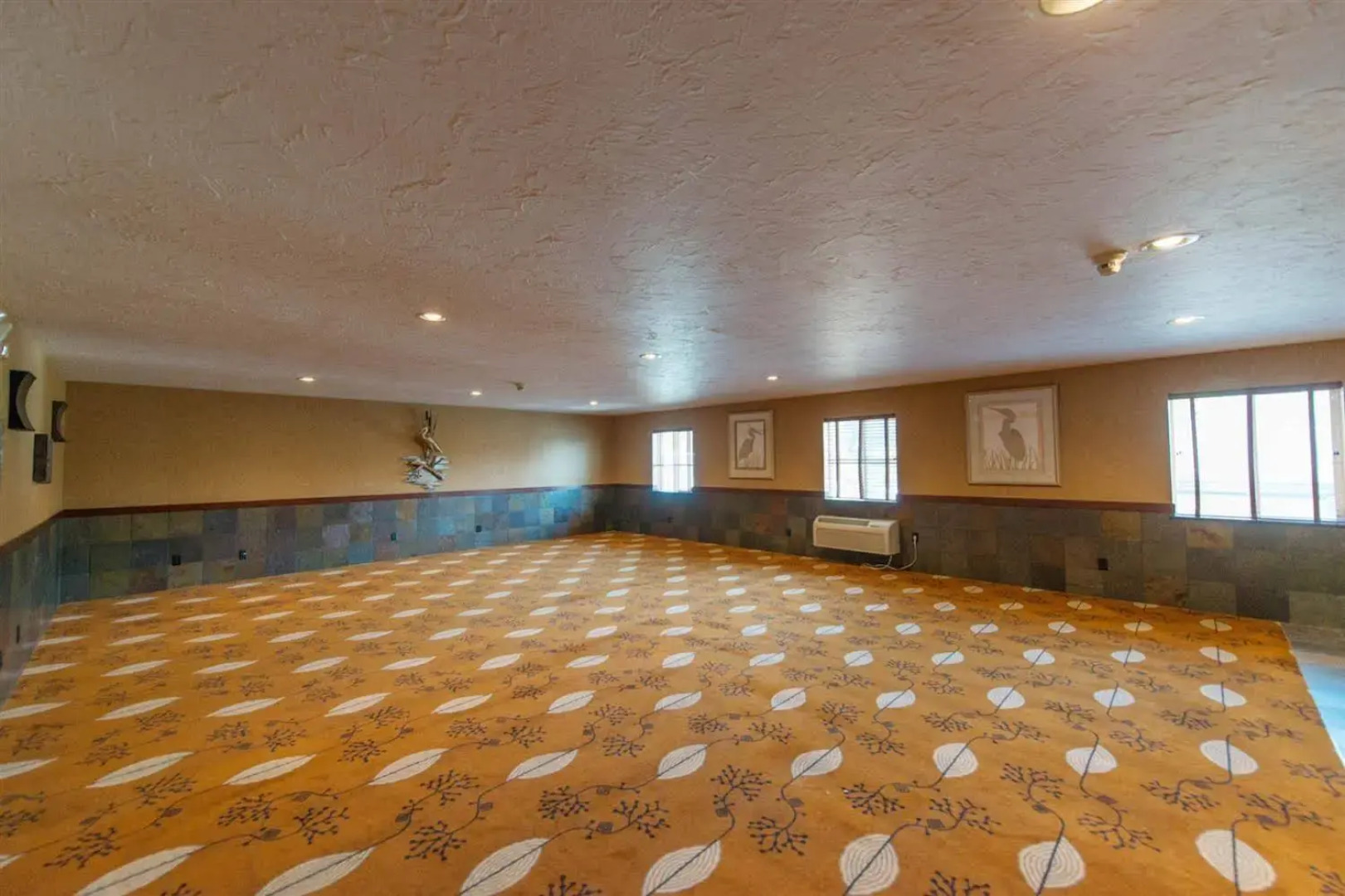 Lloyd Hotel Astoria Bayfront, an Ascend Collection Hotel