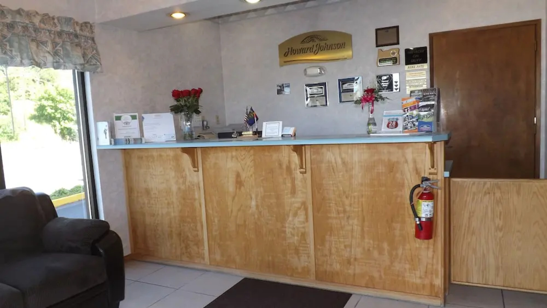 Howard Johnson Express Inn - Roseburg