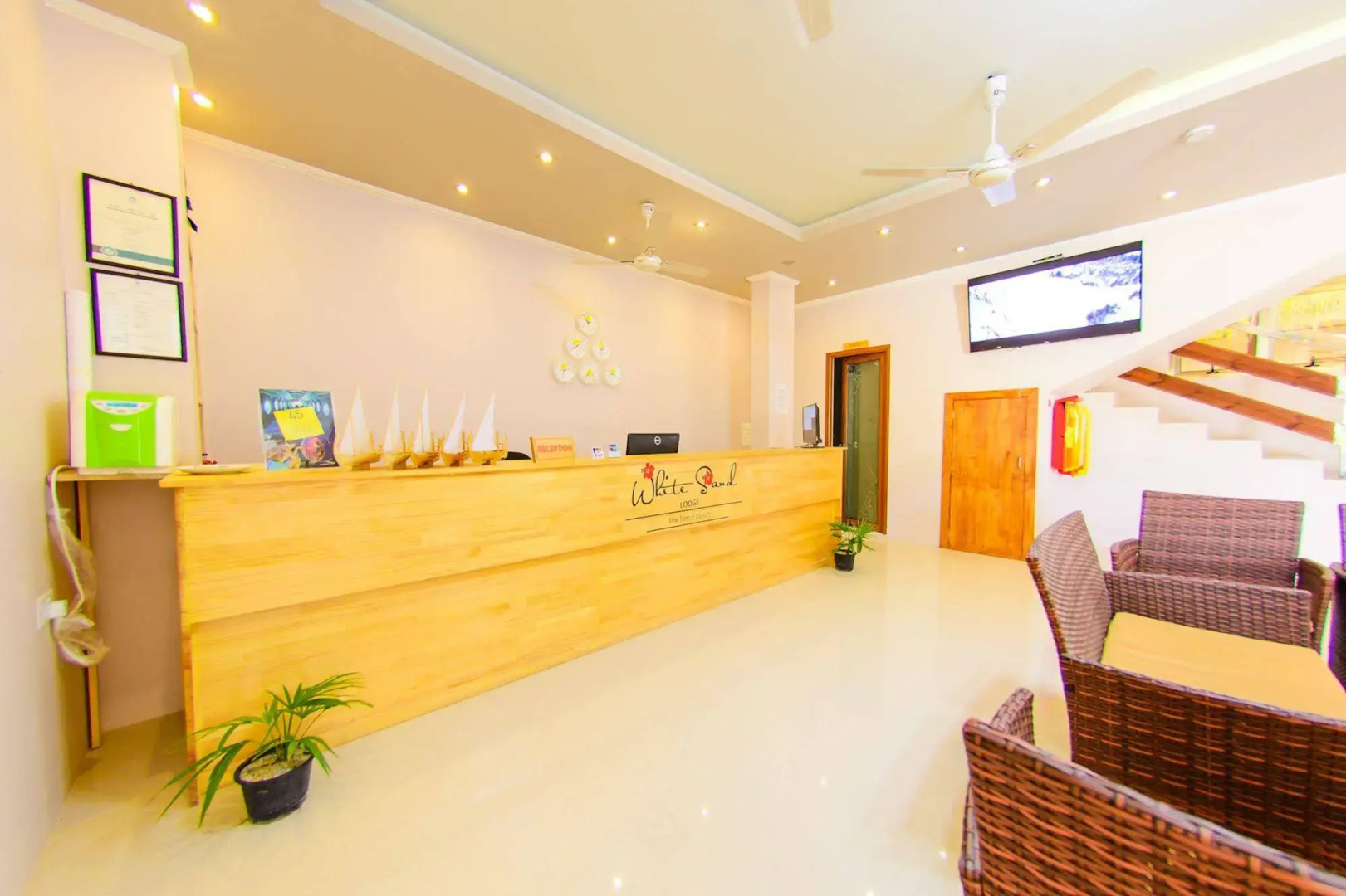 White Sand Lodge at Maafushi