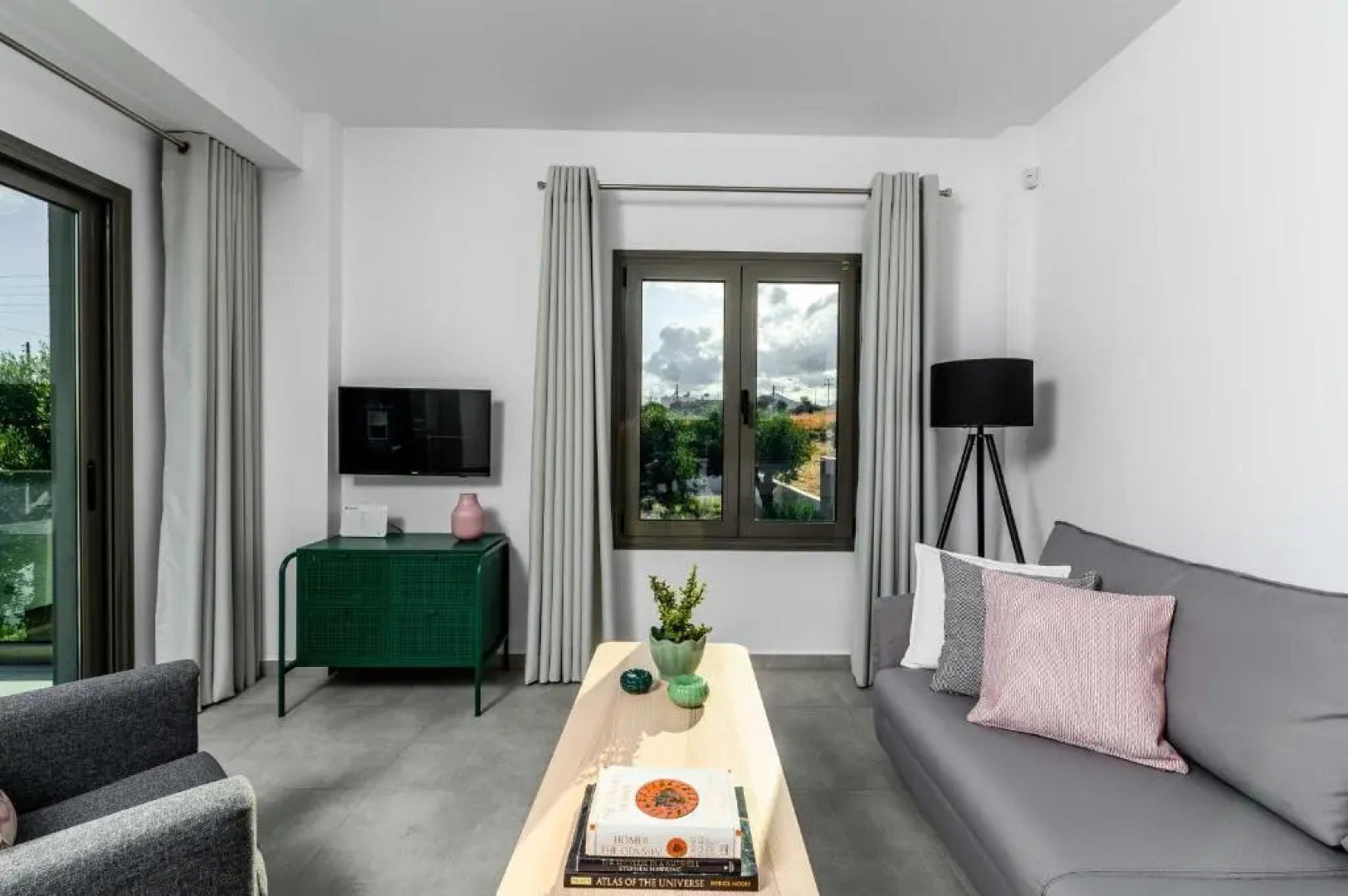 Nama LUXURY Villa 250m from the sea @Makry Gialos