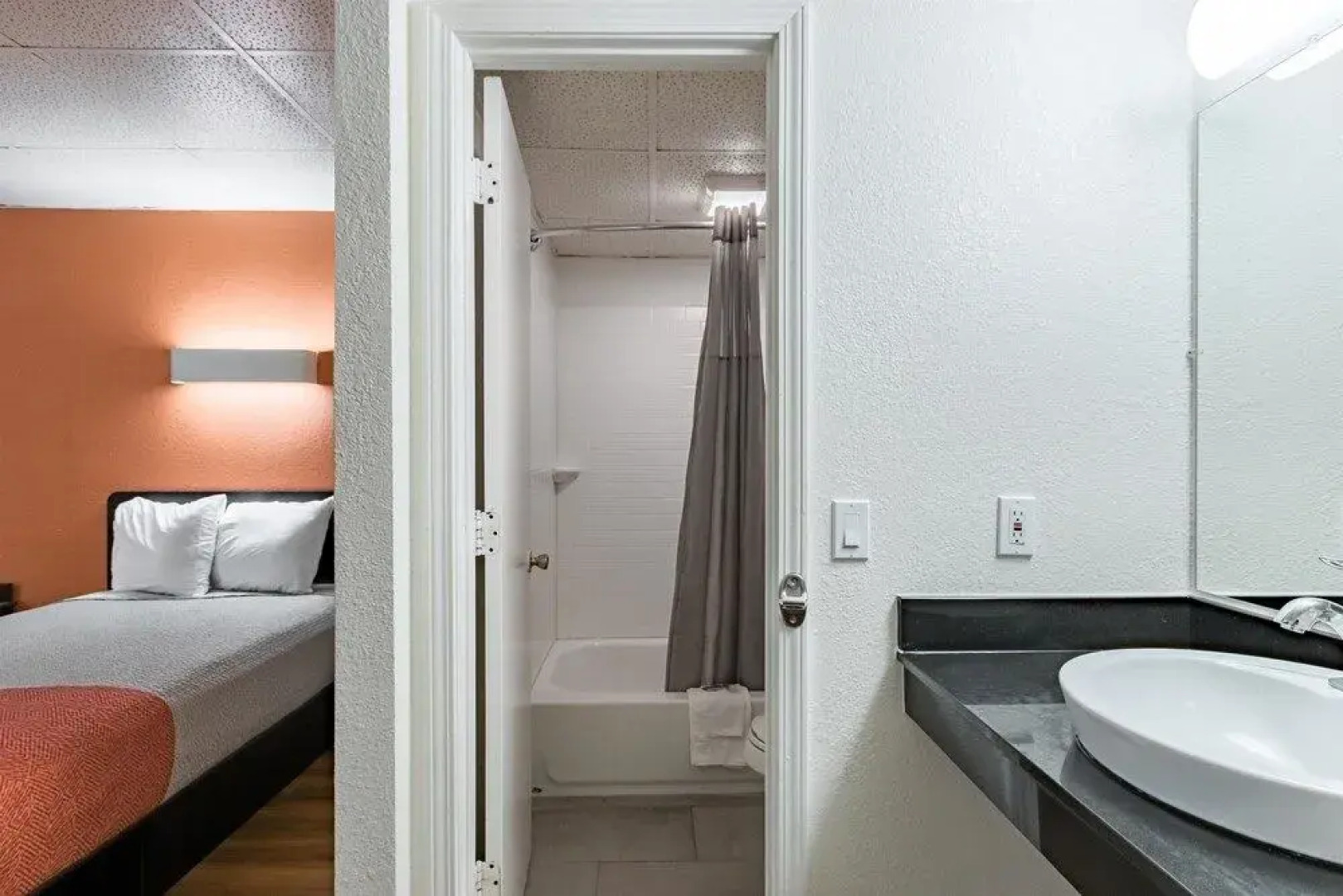 Motel 6 Walterboro, SC