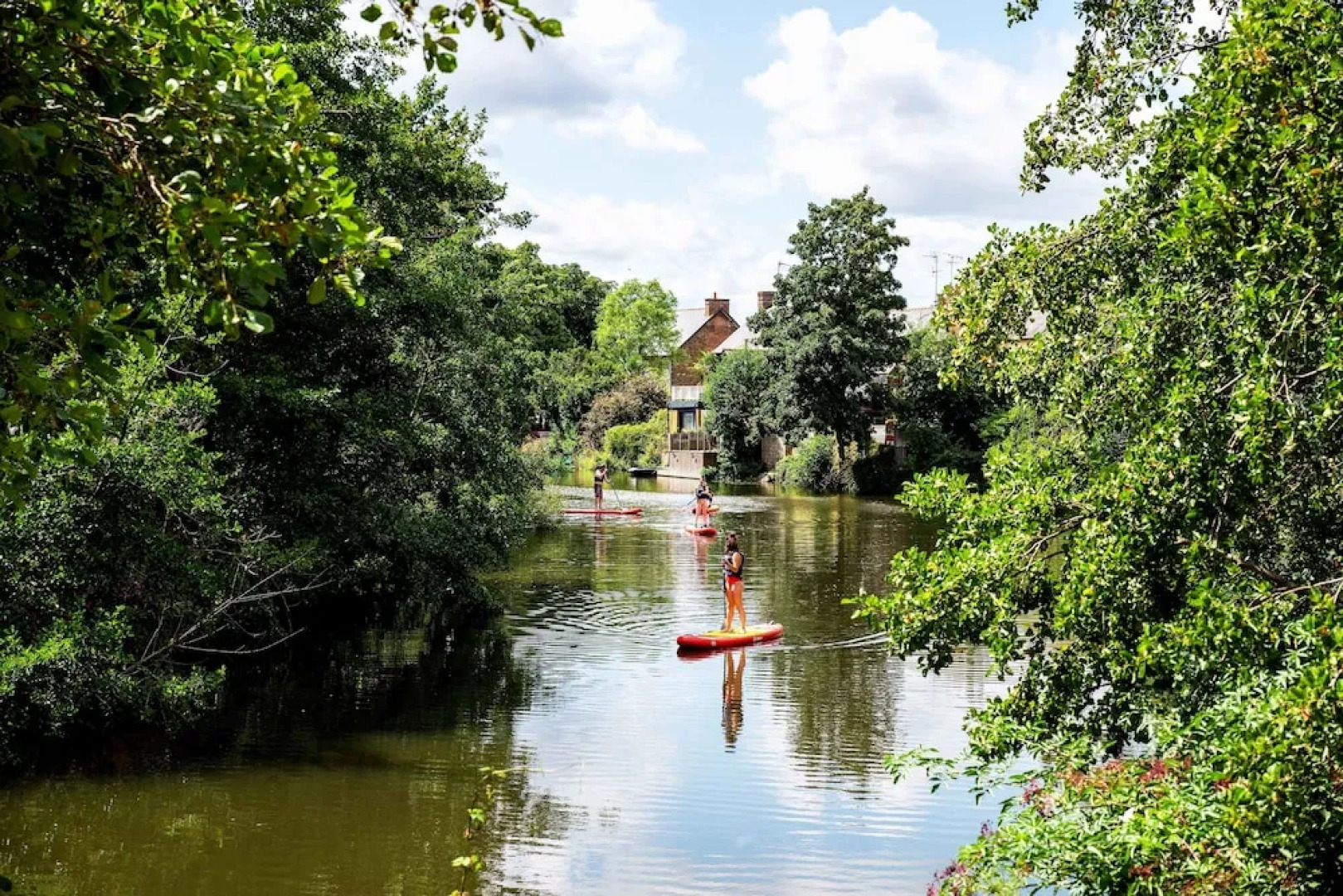 Appartement Cosy, À 2 Pas de Rennes, Parking Privatif