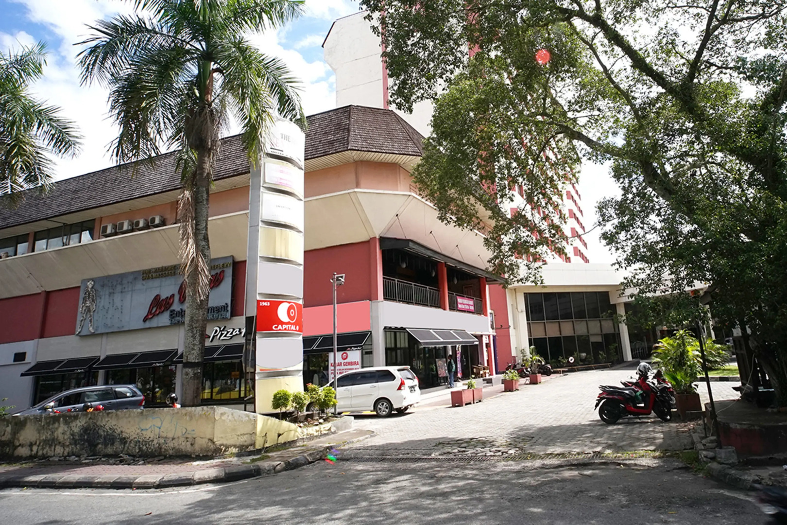Benakutai Hotel and Apartemen