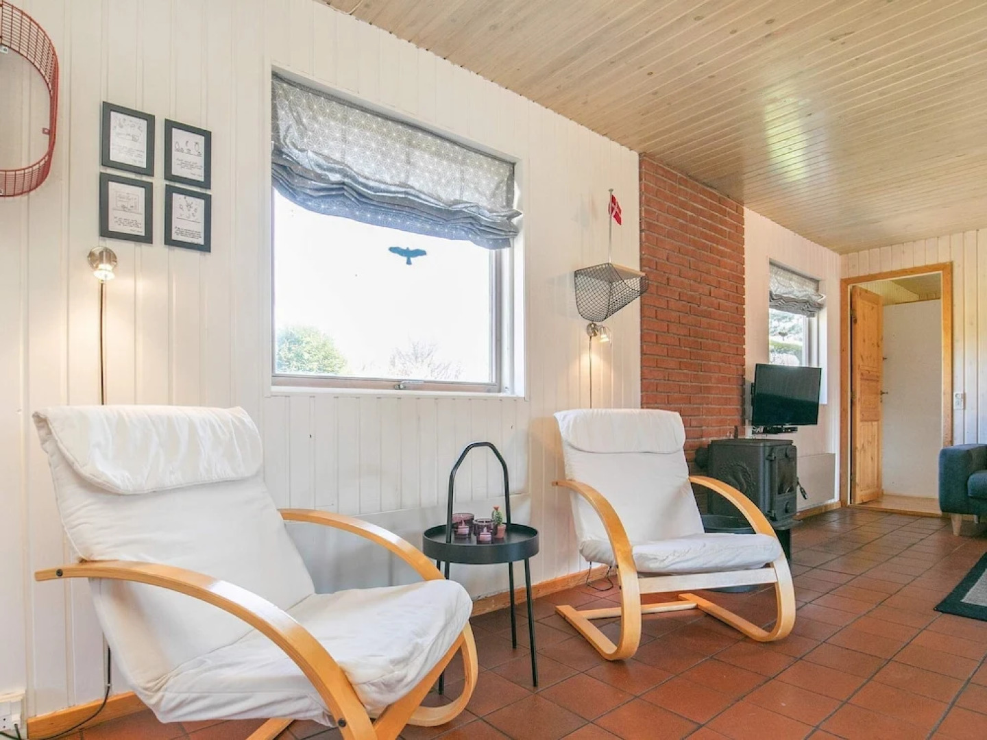 Modern Holiday Home in Humble With Sauna