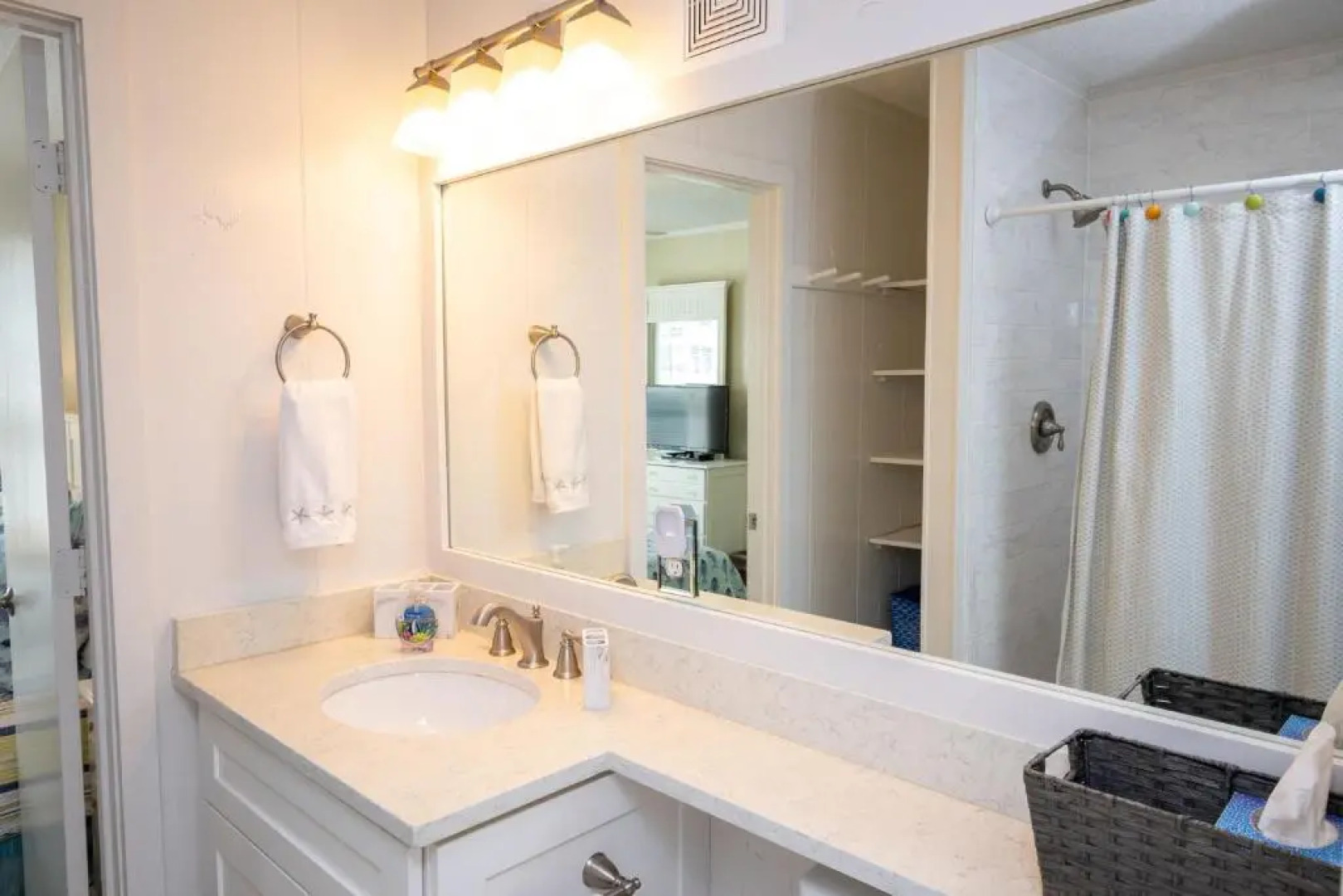 Victorias Seacret by Oak Island Accommodations