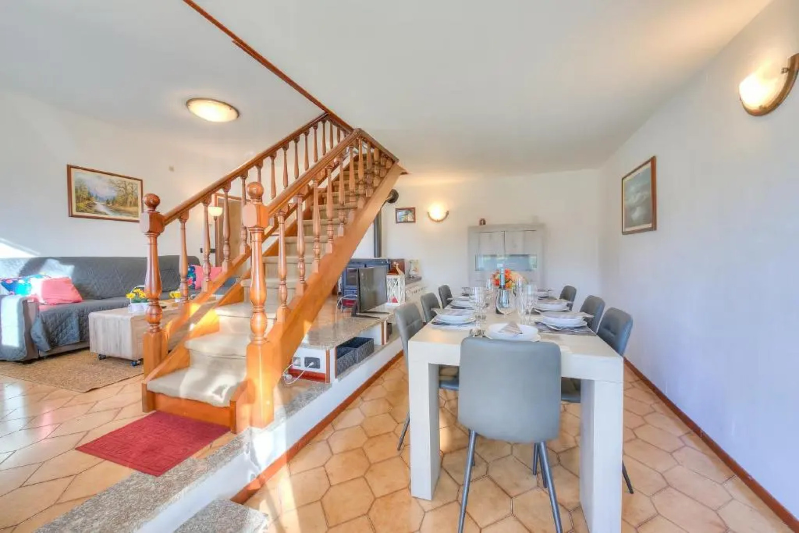 Cedar House Villa Few Minutes From Lake