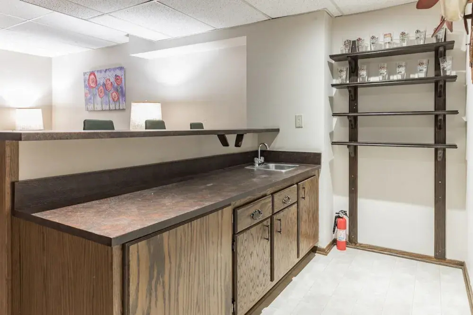 Amazing Hideaway - Short Walk To Hoyt Park! 3 Bedroom Townhouse by Redawning