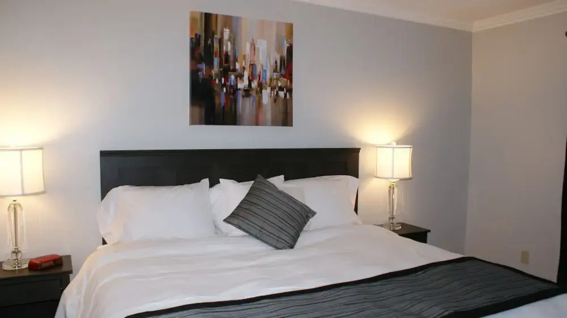 The Water's Edge Inn