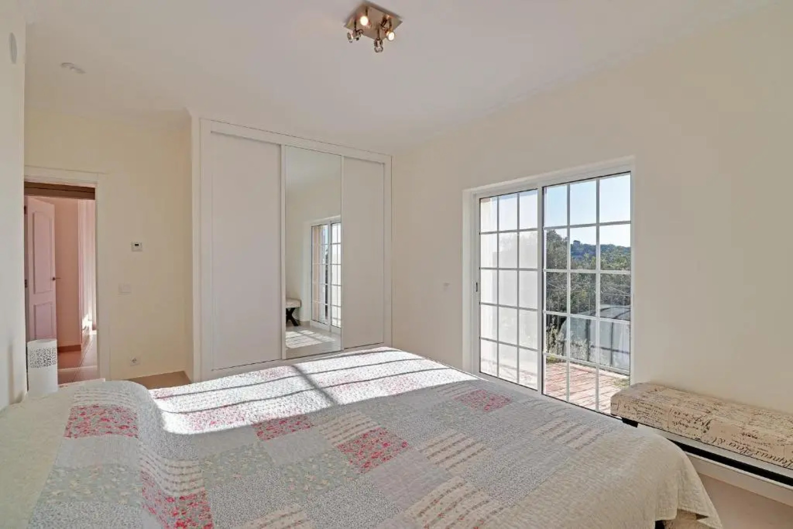 Casa de Apra by Portucasa