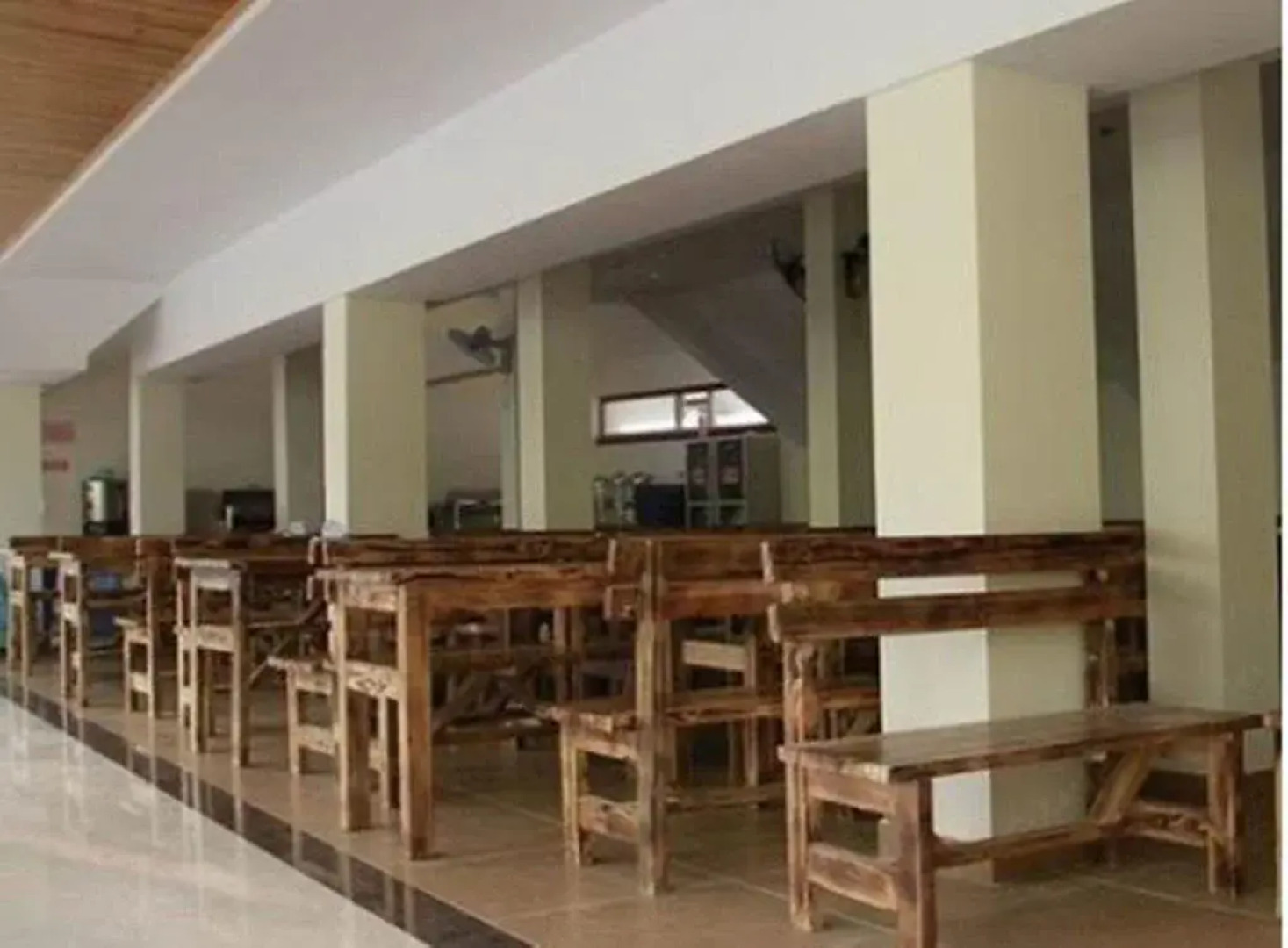 Xishuangbanna Zhongrui Business Hotel