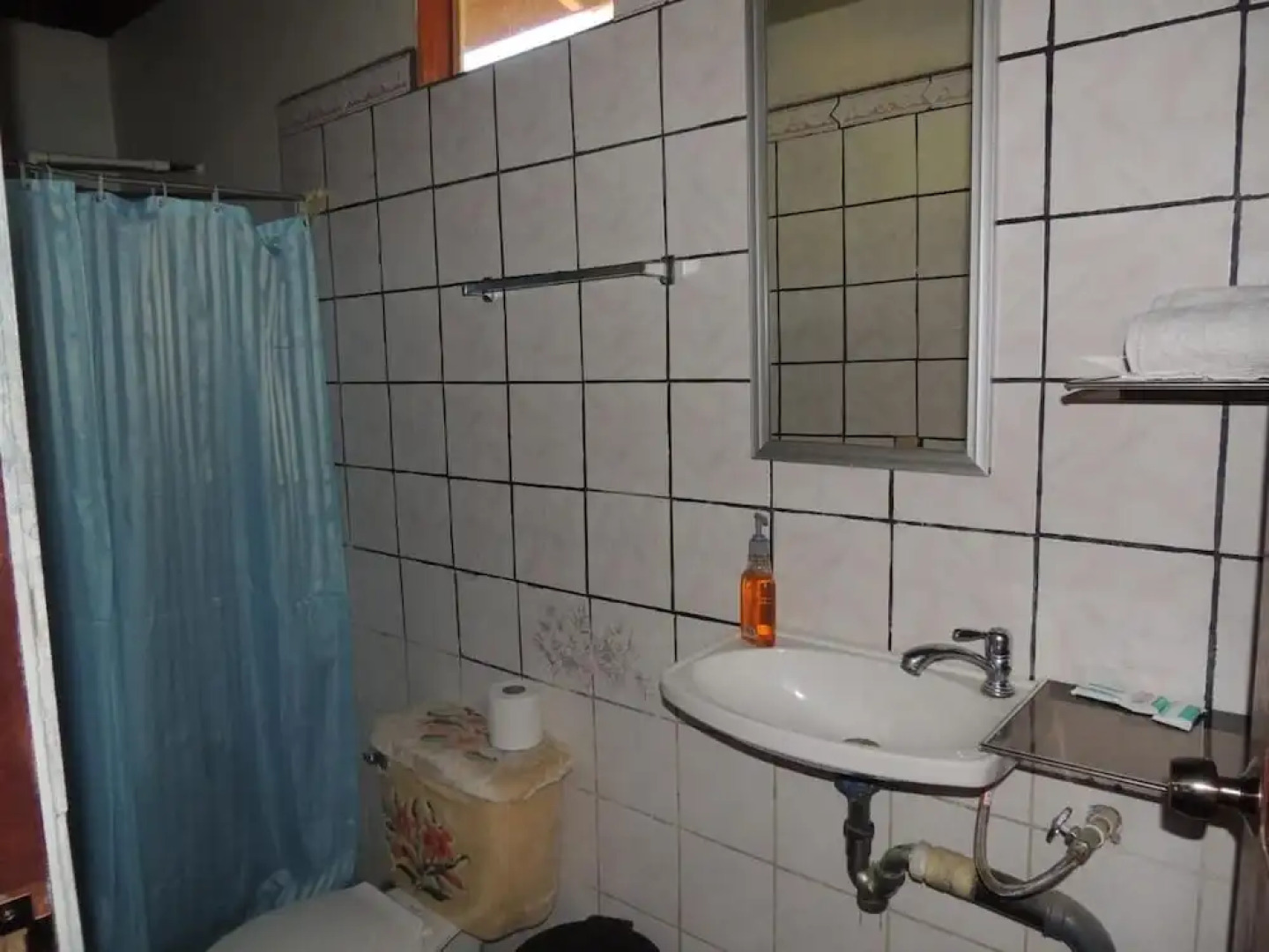 Hostel y Cabinas Tapandua