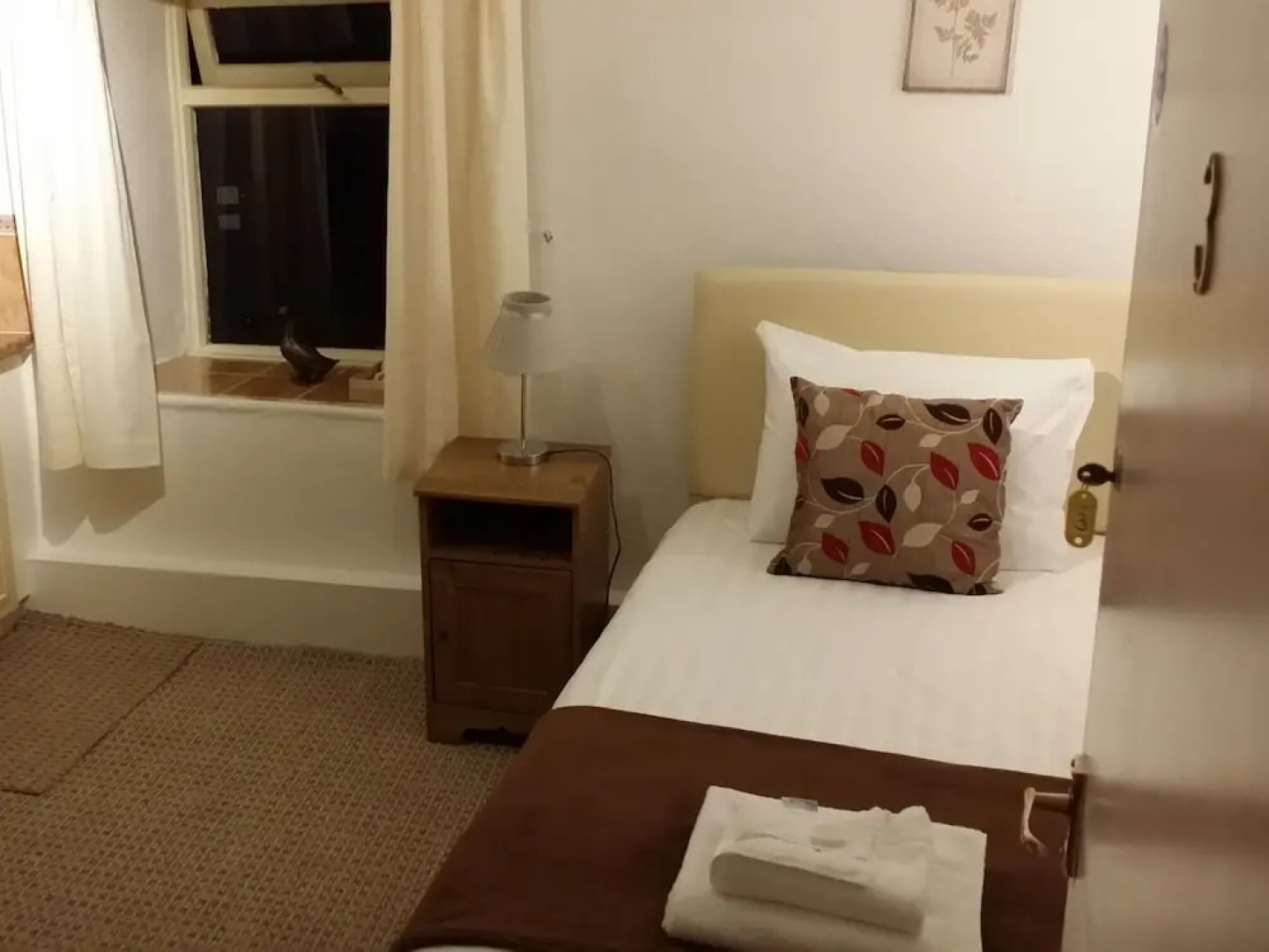 The Olde Three Cocks