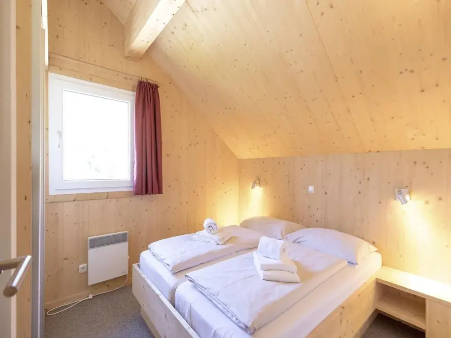 Attractive Chalet With Whirlpool