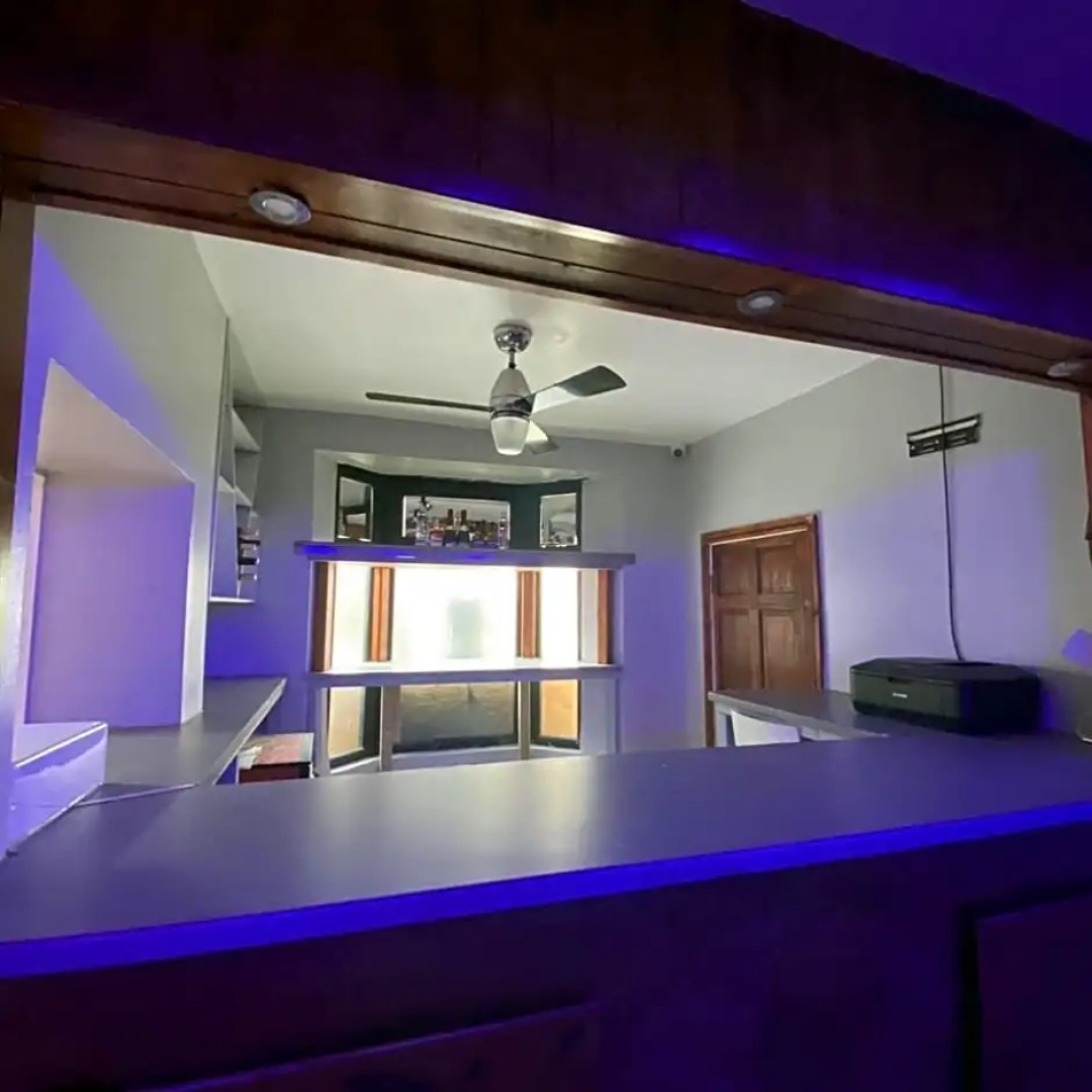 Glorious Catering & Restaurant Bnb