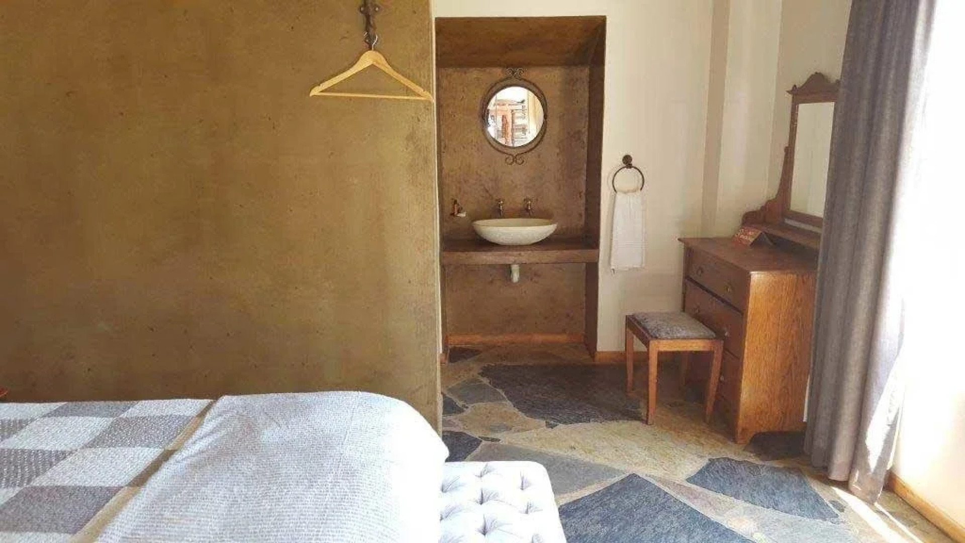 Fever Grove Guest House