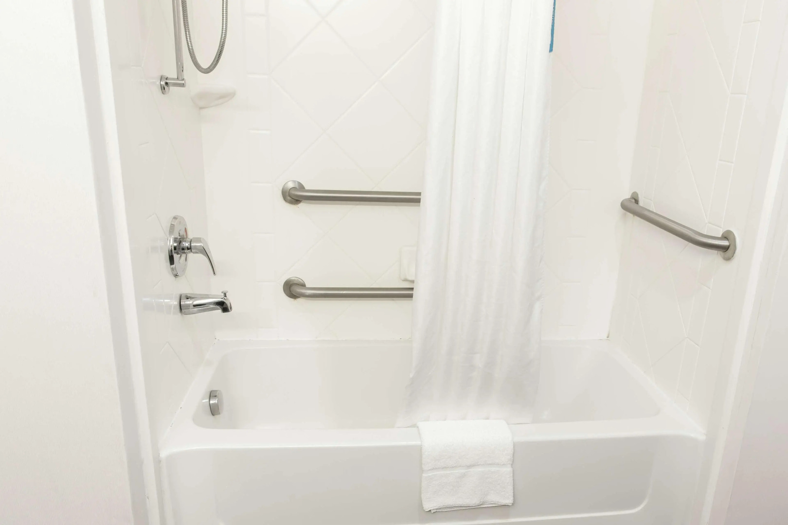 Hampton Inn & Suites Chesapeake-Square Mall