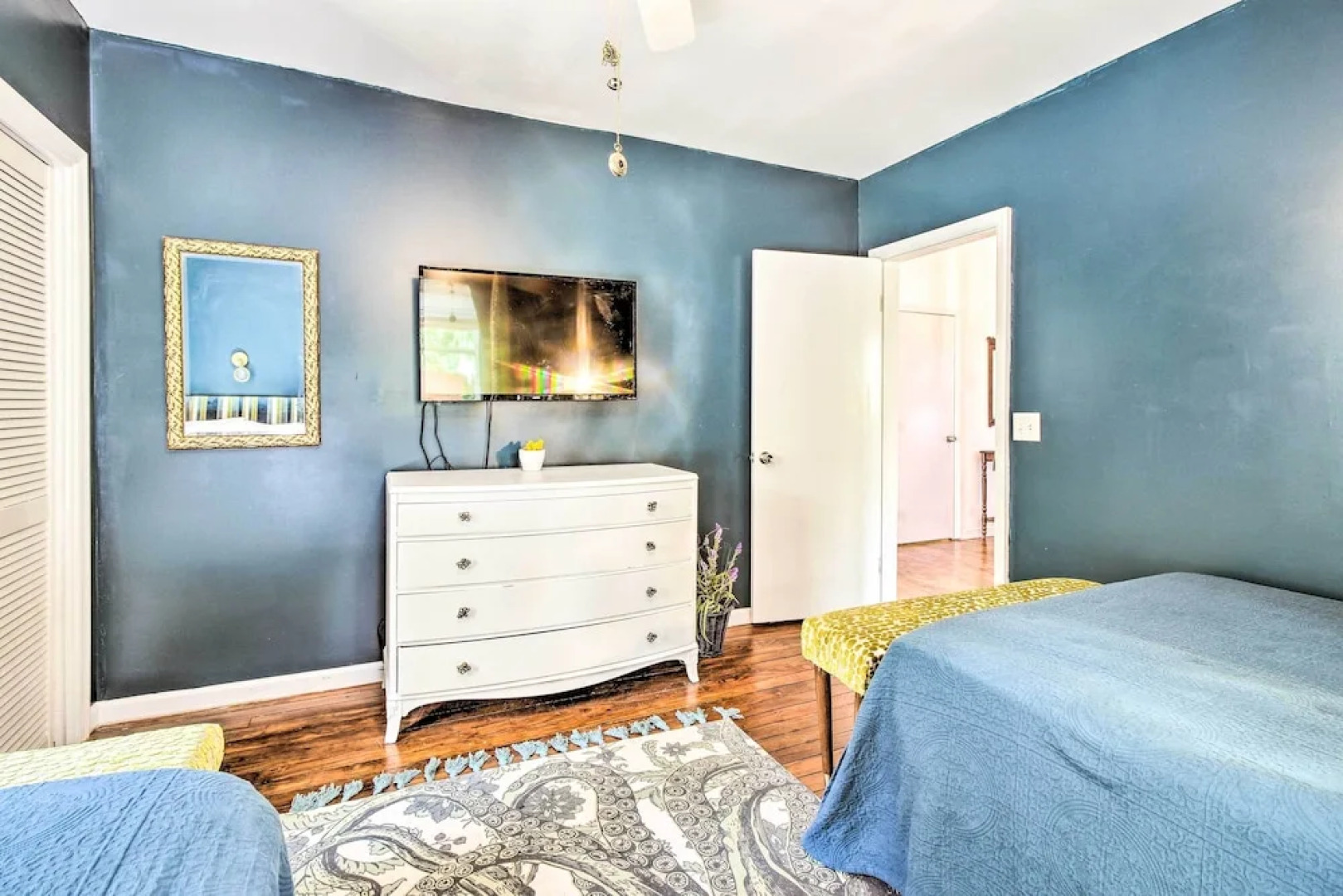 Family-friendly Savannah Vacation Rental w/ Decks!