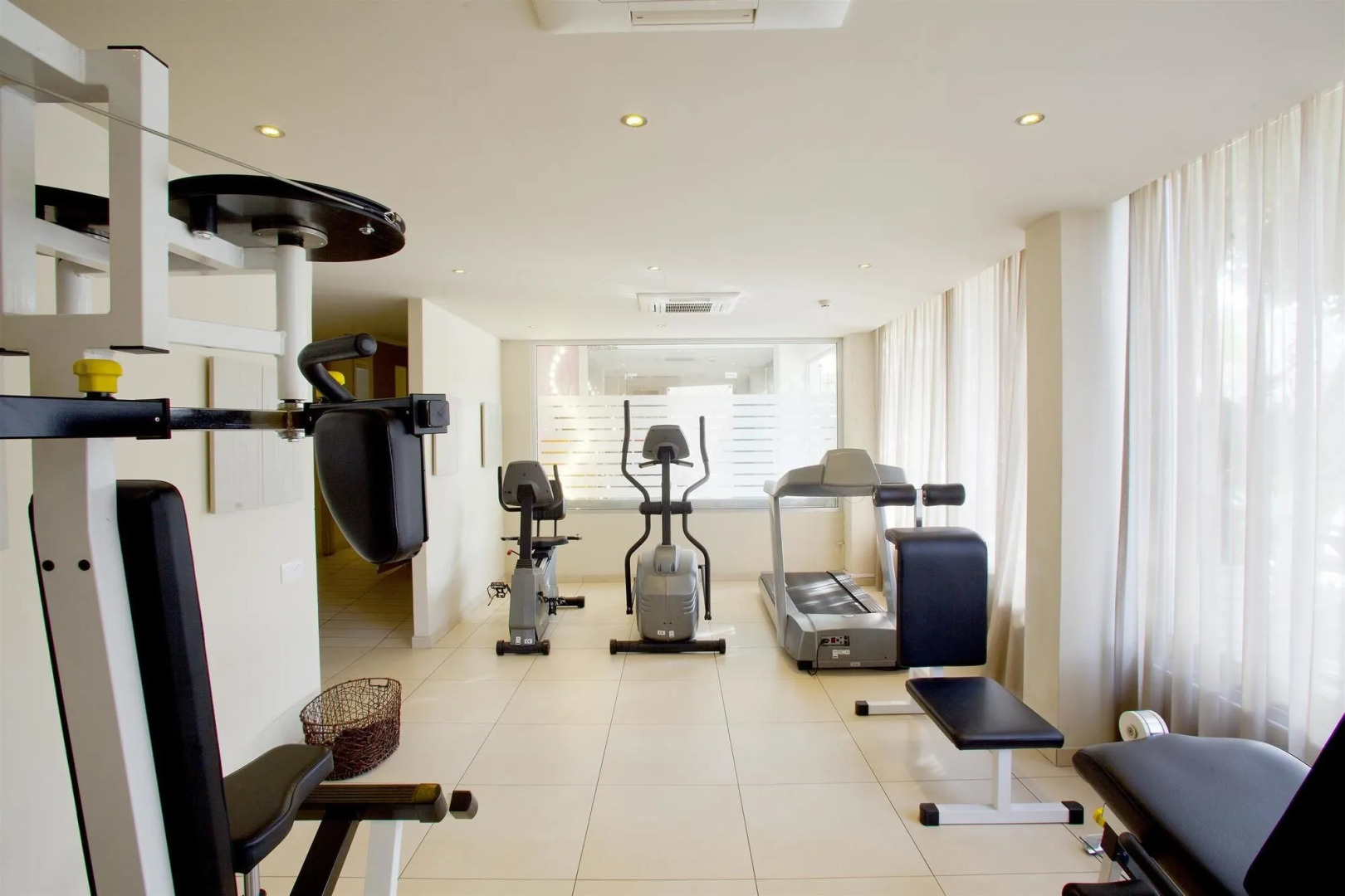 Almond Business Hotel