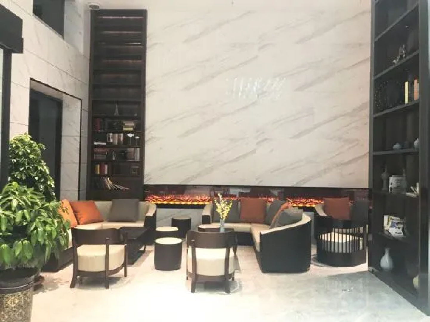 Xinglongquan Business Hotel