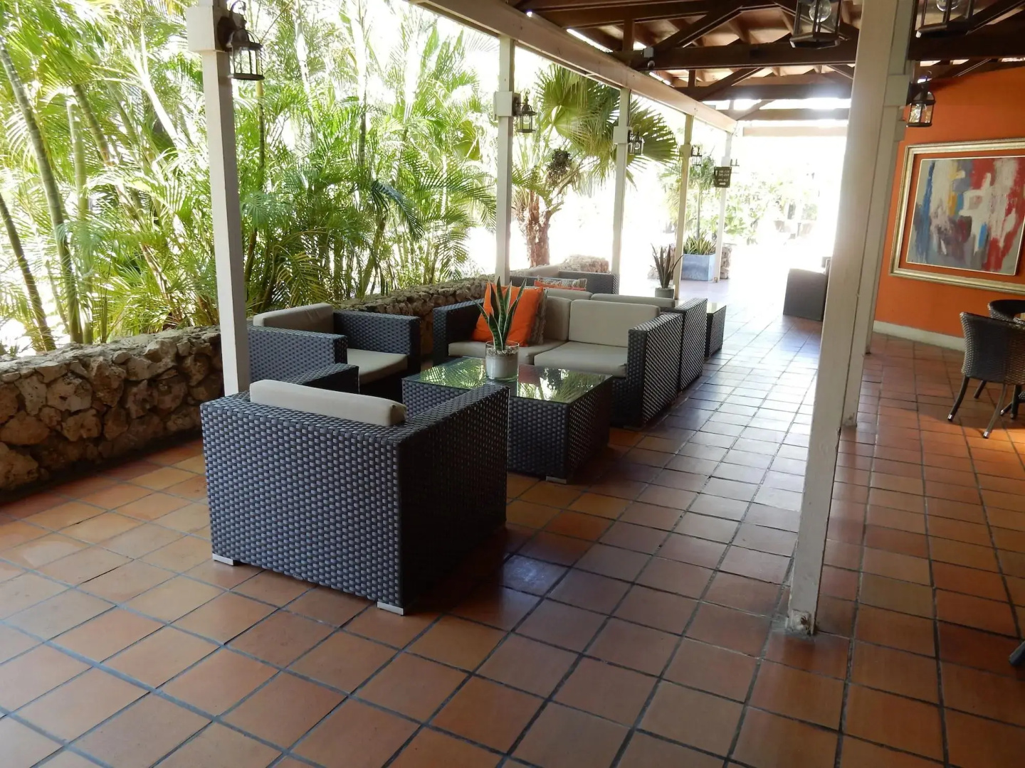 voco Surfside Aruba by IHG