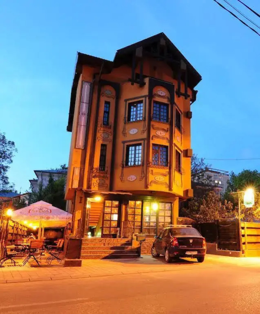 Lavric Bistro Pension